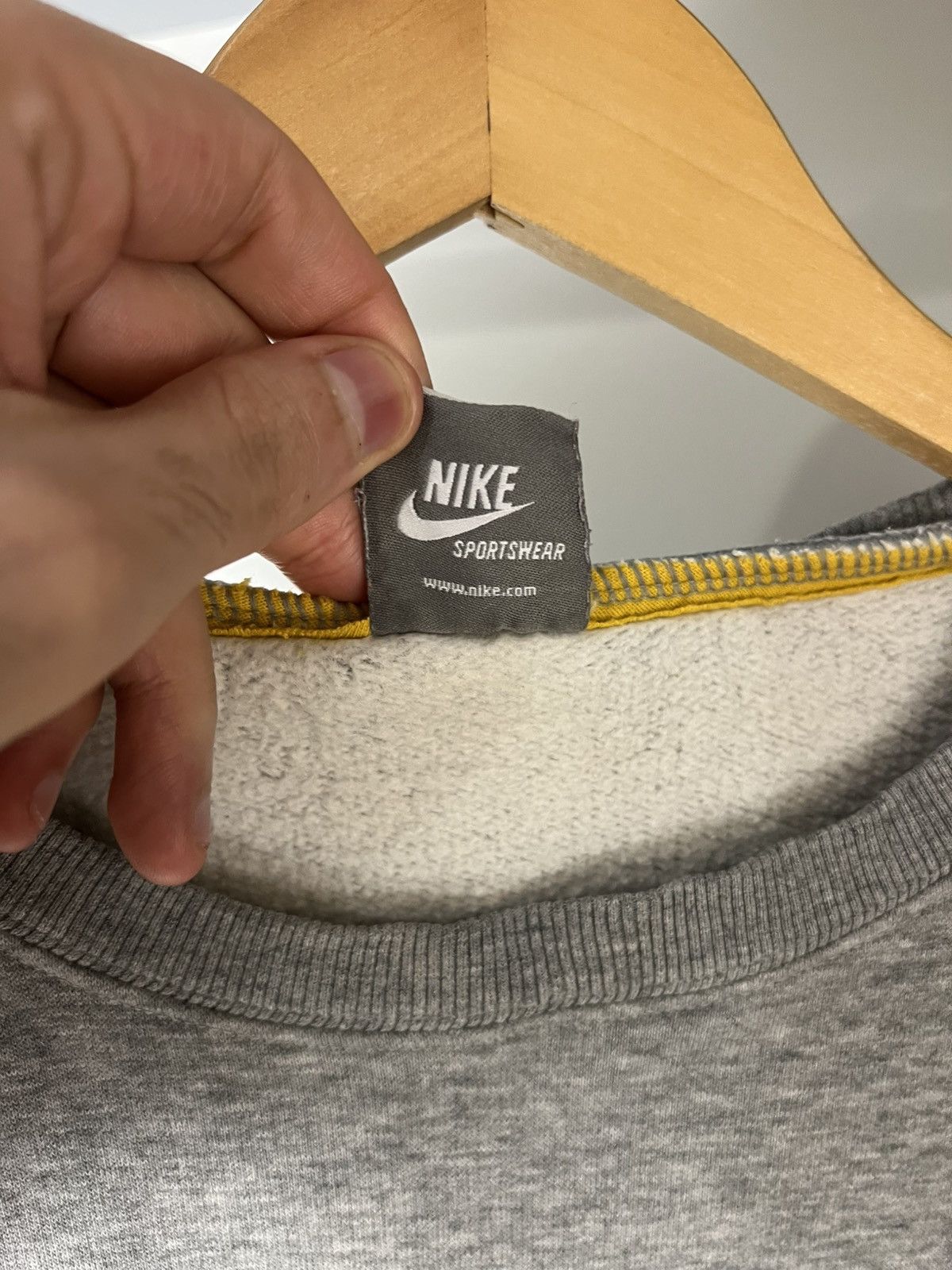 Nike VINTAGE NIKE BIG LOGO SWEATSHIRT DRILL SWOOSH RETRO Y2K 90s Size US XS / EU 42 / 0 - 9 Thumbnail