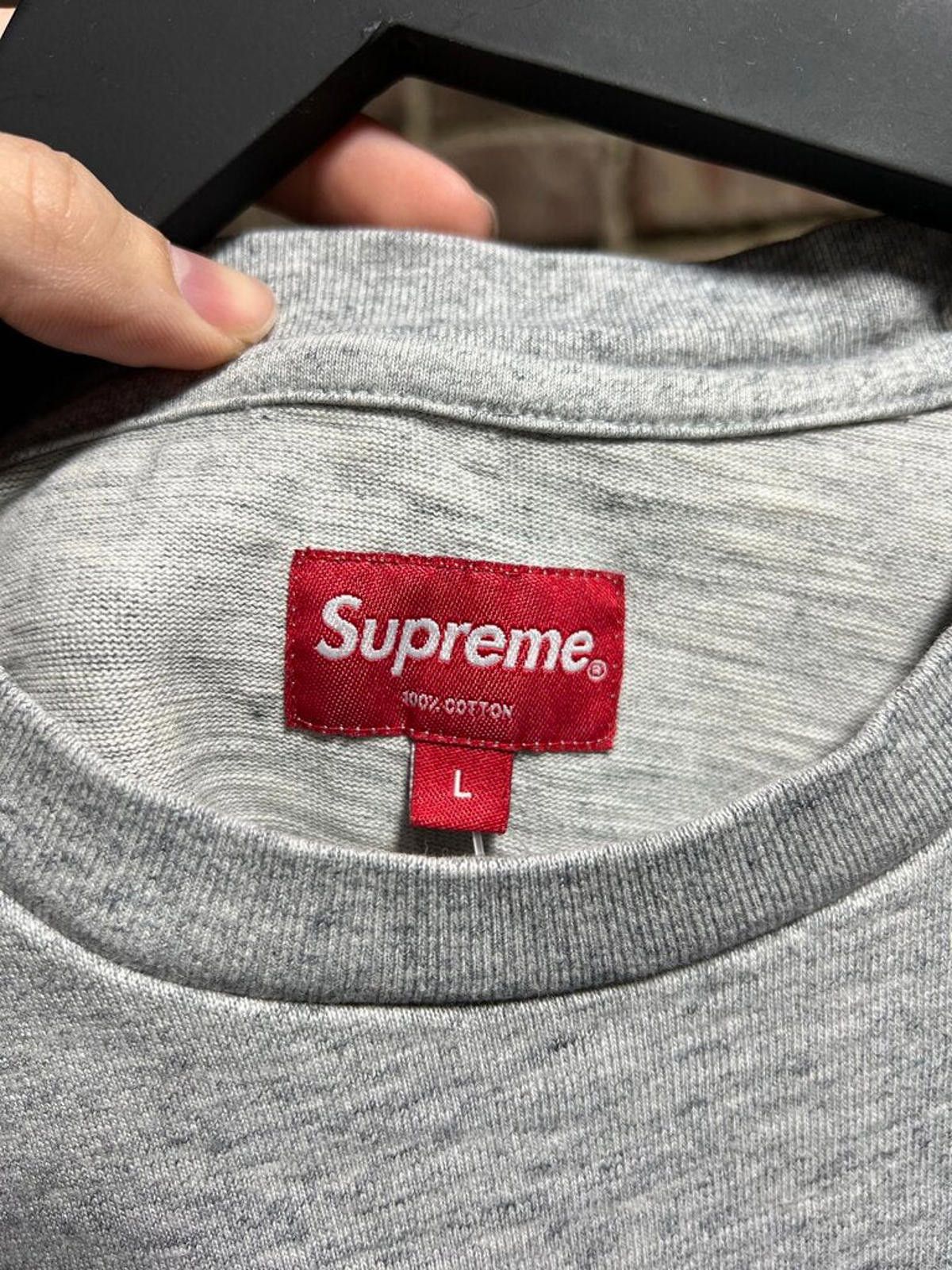 Supreme Supreme Pocket Embroidered Tee Grey Sz. L Size US L / EU 52-54 / 3 - 3 Thumbnail