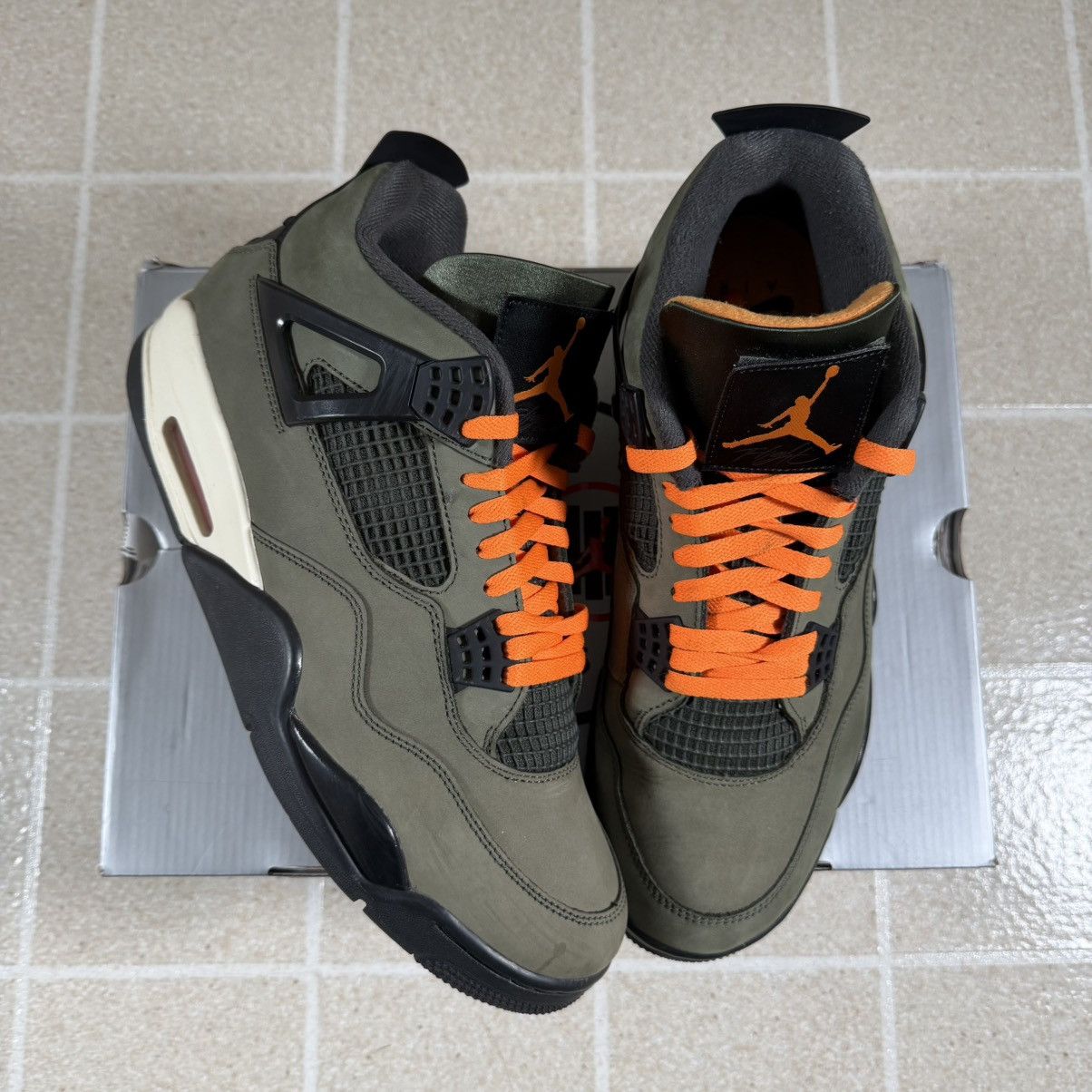 Jordan Brand Size 11.5 - Men's Undefeated x Air Jordan 4 Retro 2025 Size US 11.5 / EU 44-45 - 1 Thumbnail