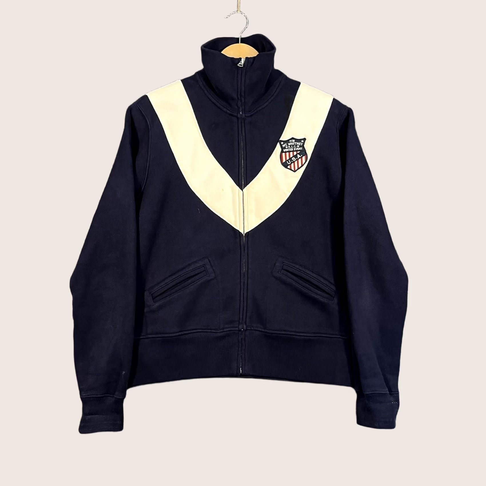 Polo Ralph Lauren VINTAGE Polo Ralph Lauren USA Mt Whitney Patch Sweatshirt Mens XL White Navy Zip Size US XL / EU 56 / 4 - 1 Thumbnail