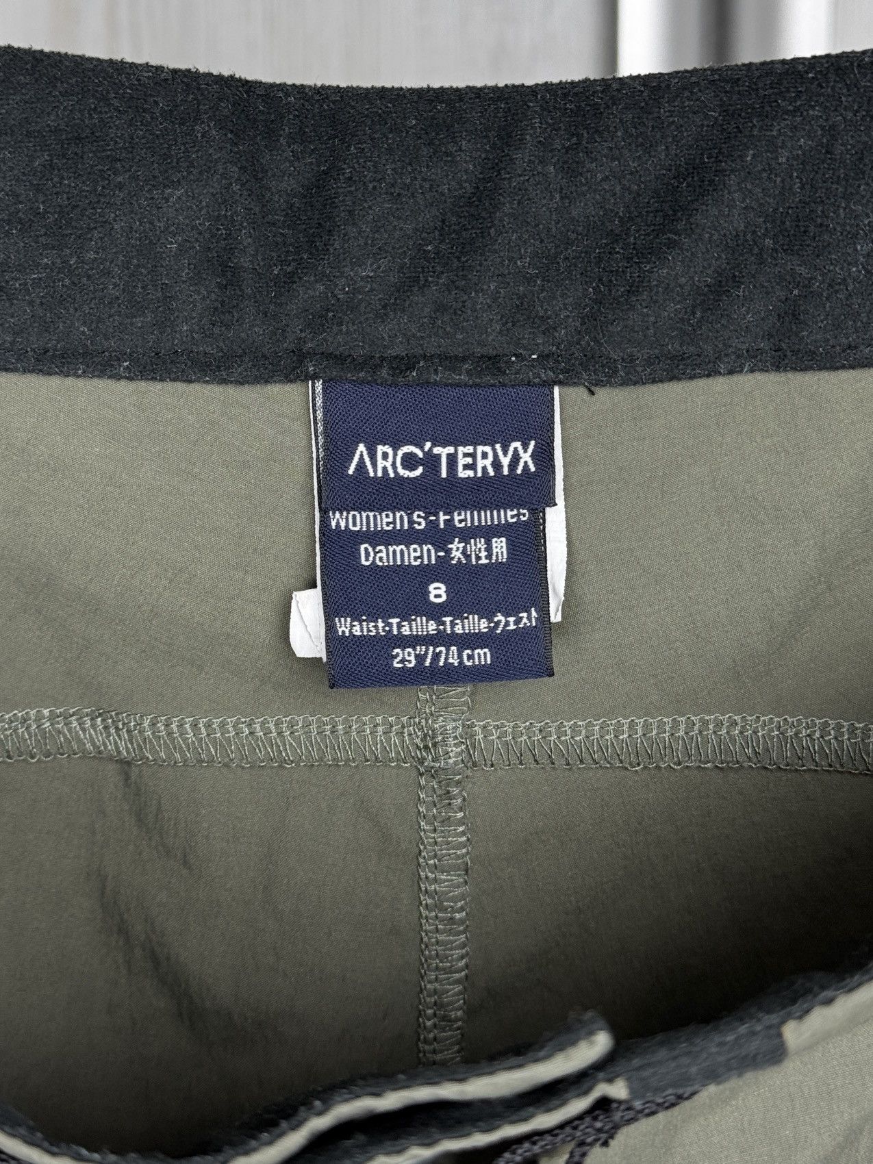 Arc'teryx Arc’teryx khaki green vintage 00s hiking women’s shorts 29 Size 29" - 10 Thumbnail