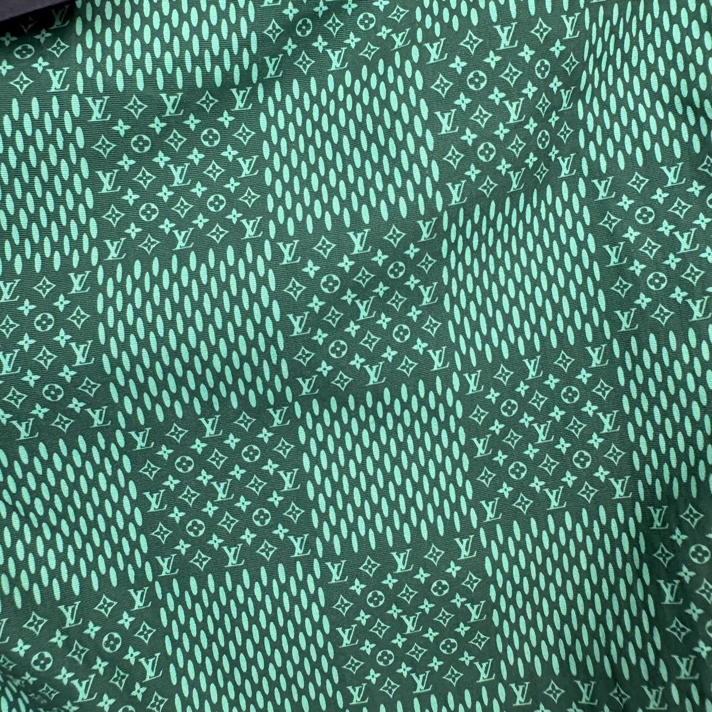Louis Vuitton LV Monogram Swim Trunks XS Italy Unworn with tags Size US 28 / EU 44 - 3 Thumbnail