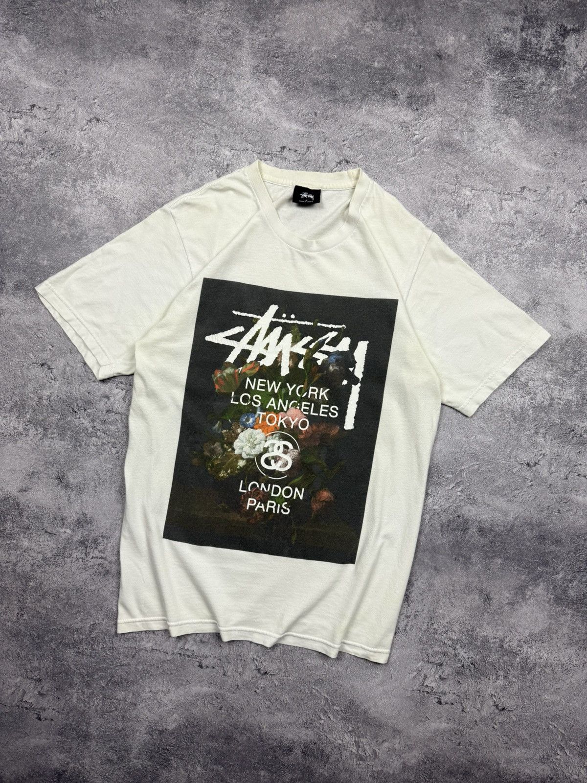 Stussy Stussy World Tour Flowers Big Logo Y2K T-Shirt Rare Size US S / EU 44-46 / 1 - 2 Thumbnail