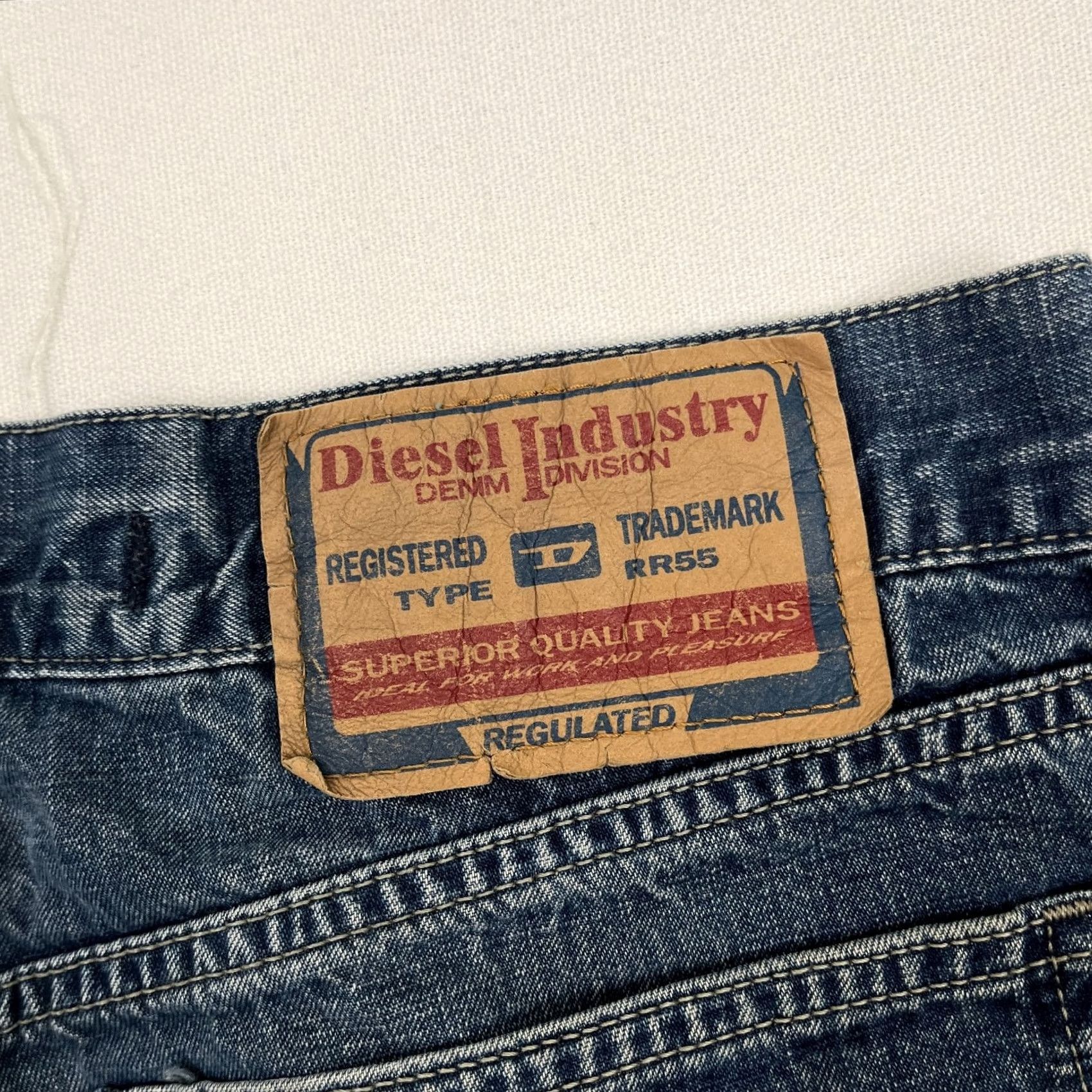 Diesel Diesel Jeans Mens 33 x 28 Straight Jeans Blue Denim Grunge Button Fly Y2K Regular Rise Mid Pattern Solid 5-Pocket Size US 33 - 3 Thumbnail