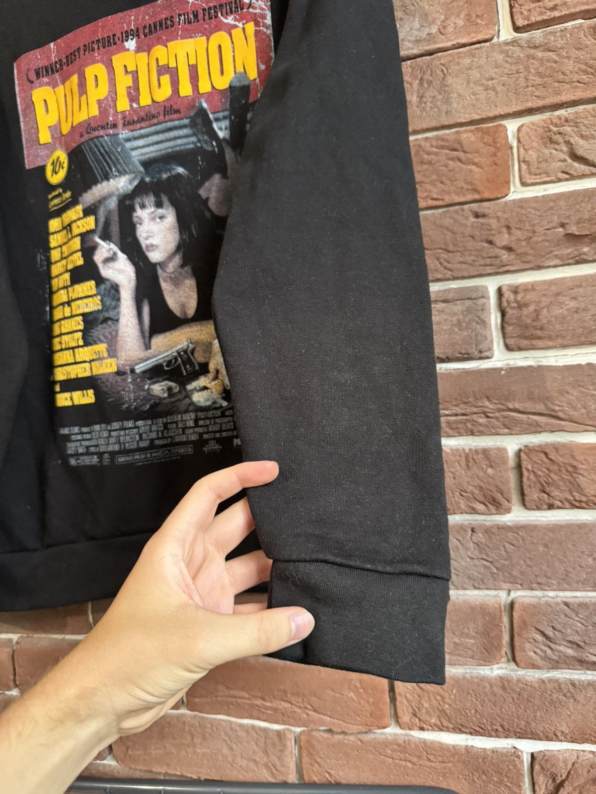 Vintage Vintage 00s Pulp Fiction Poster Tarantino Movie Black Tee Size US L / EU 52-54 / 3 - 4 Thumbnail