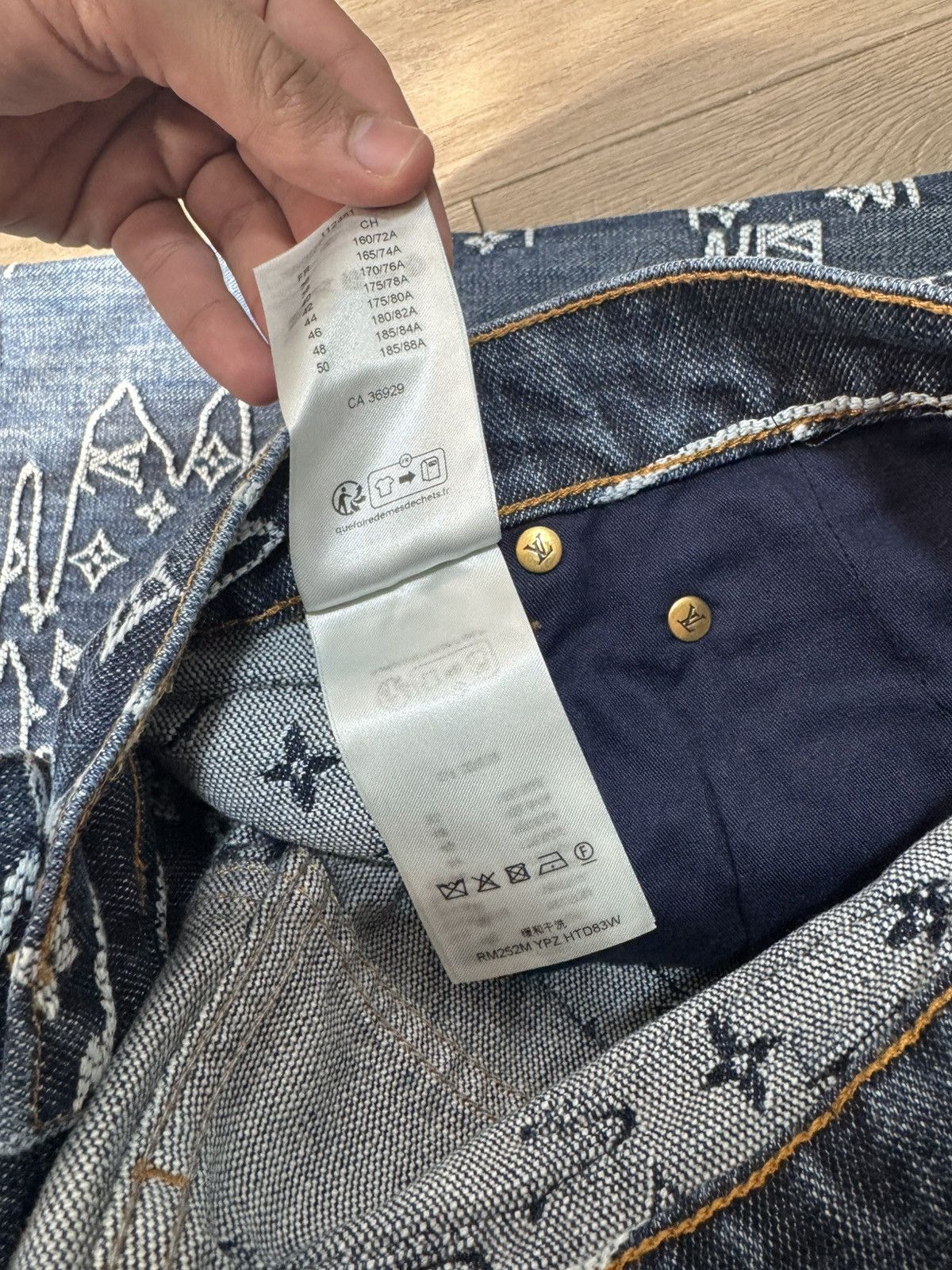 Louis Vuitton Louis Vuitton Monogram Cloud Denim Jeans Size 34 Size US 34 / EU 50 - 9 Thumbnail