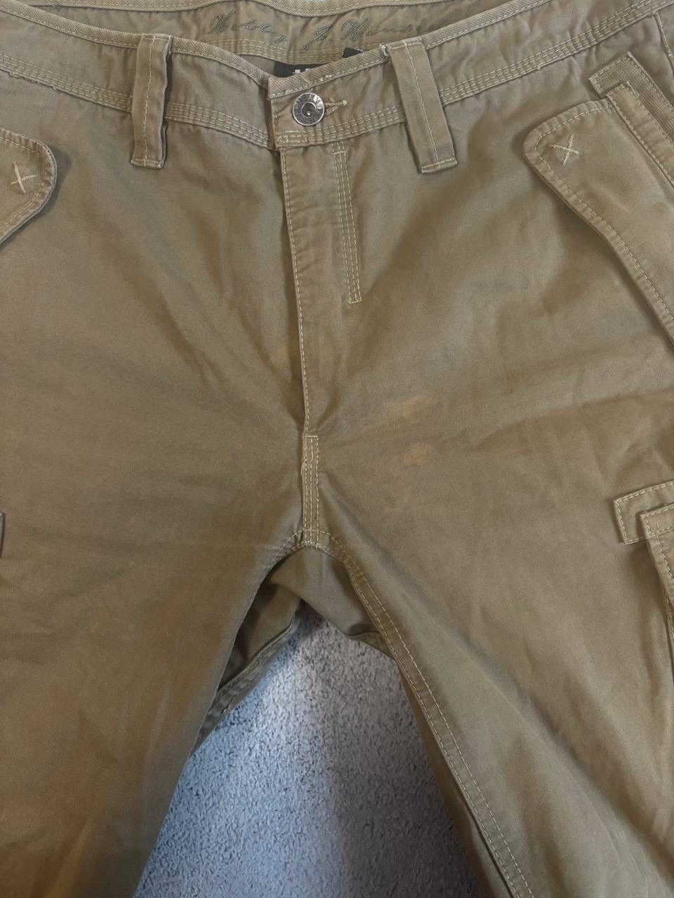 Carhartt × Vintage Carhartt style Helly Hansen distressed vintage cargo pants Size US 32 / EU 48 - 9 Thumbnail