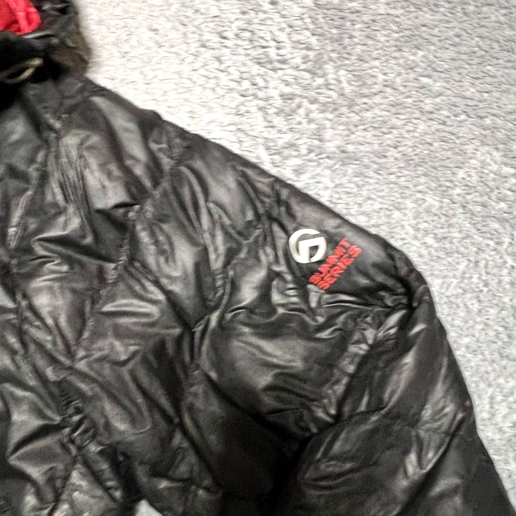 The North Face VINTAGE The North Face Puffer Jacket Womens Medium Summit Series 700 Down flaws Patch Wear spots Insulation light and air uneven Size M / US 6-8 / IT 42-44 - 7 Thumbnail