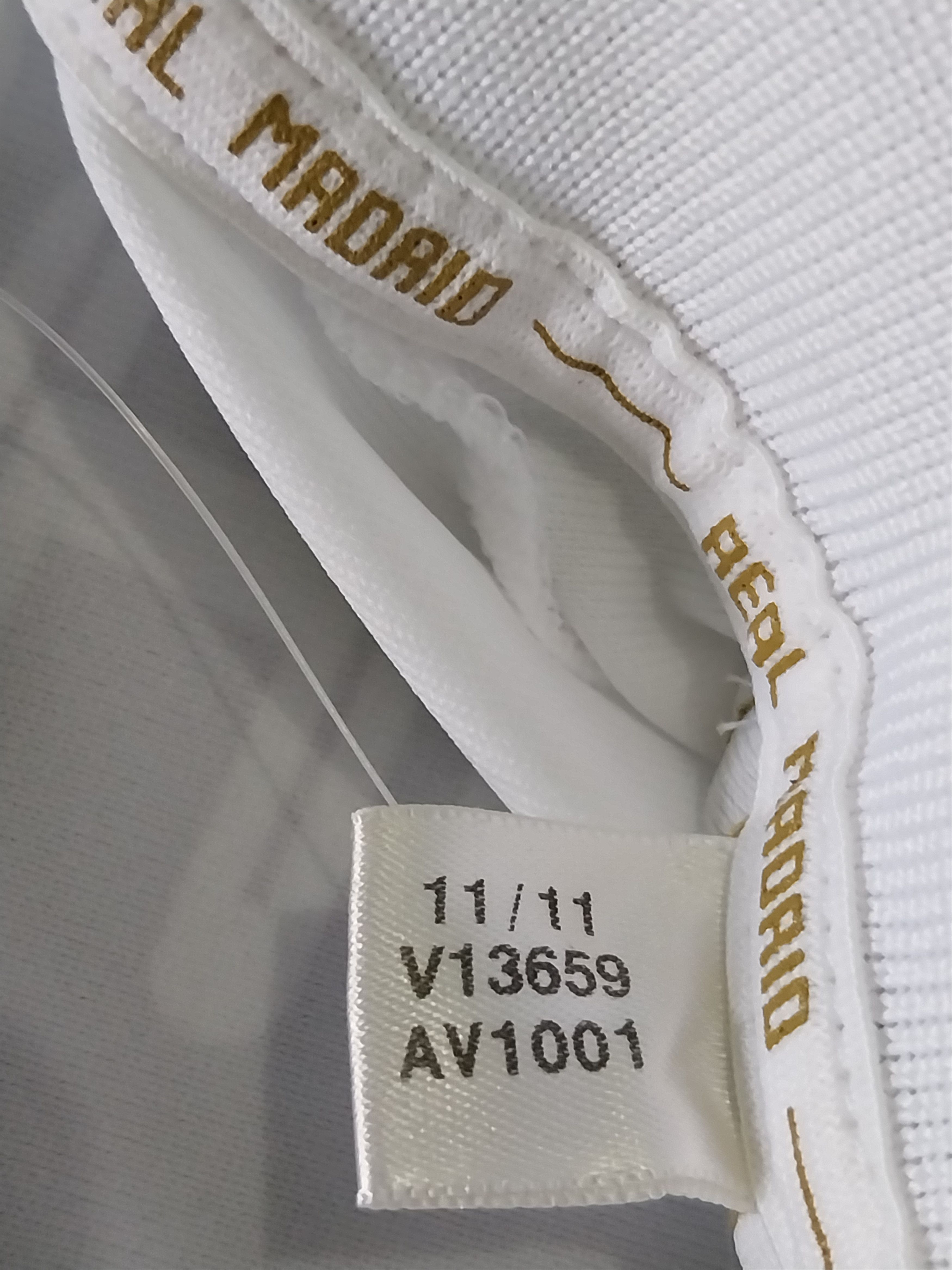 Adidas Real madrid home 2011/2012 cristiano ronaldo jersey football Size US S / EU 44-46 / 1 - 9 Thumbnail