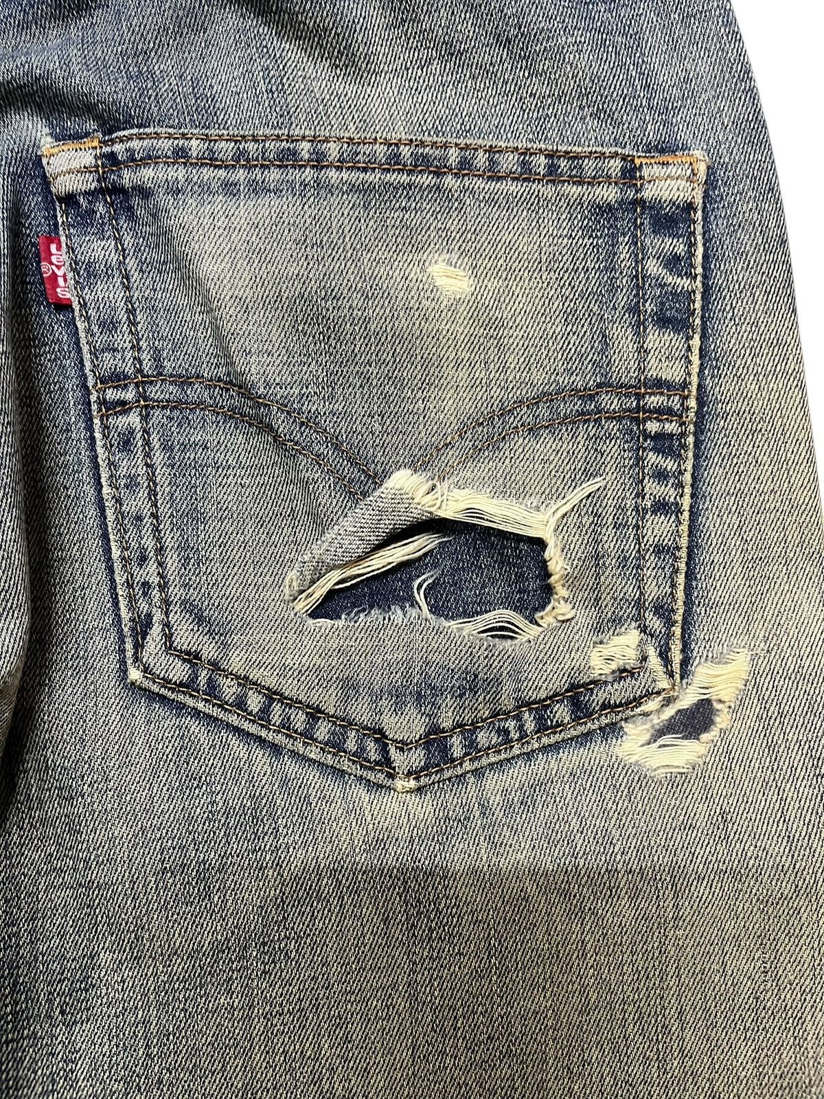 Levi's Vintage Clothing Vintage Levi’s 512 Mudwash Faded Distressed Denim Size US 33 - 8 Thumbnail