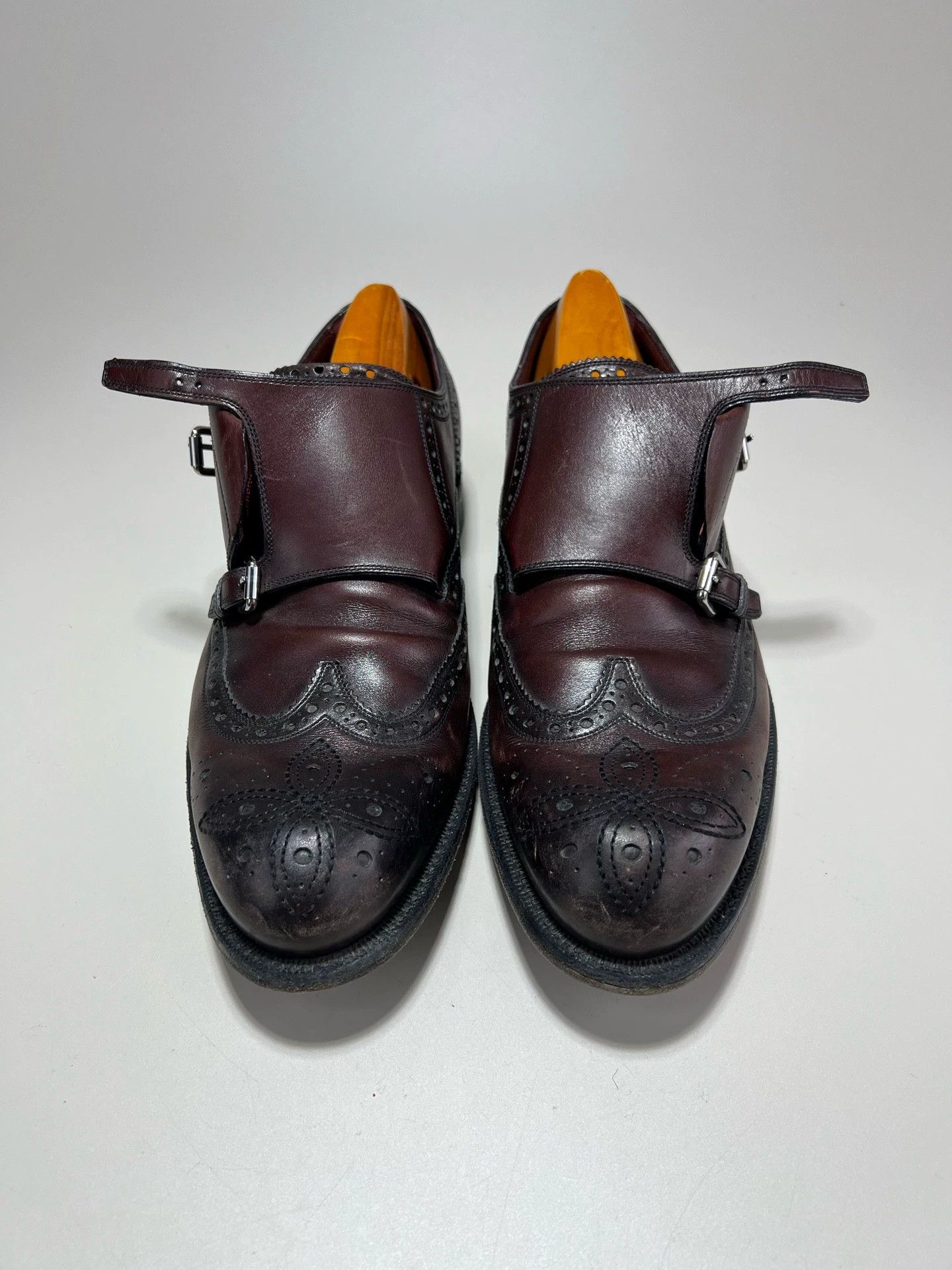 Louis Vuitton LOUIS VUITTON LV brogue leather shoes Size US 9.5 / EU 42-43 - 1 Thumbnail