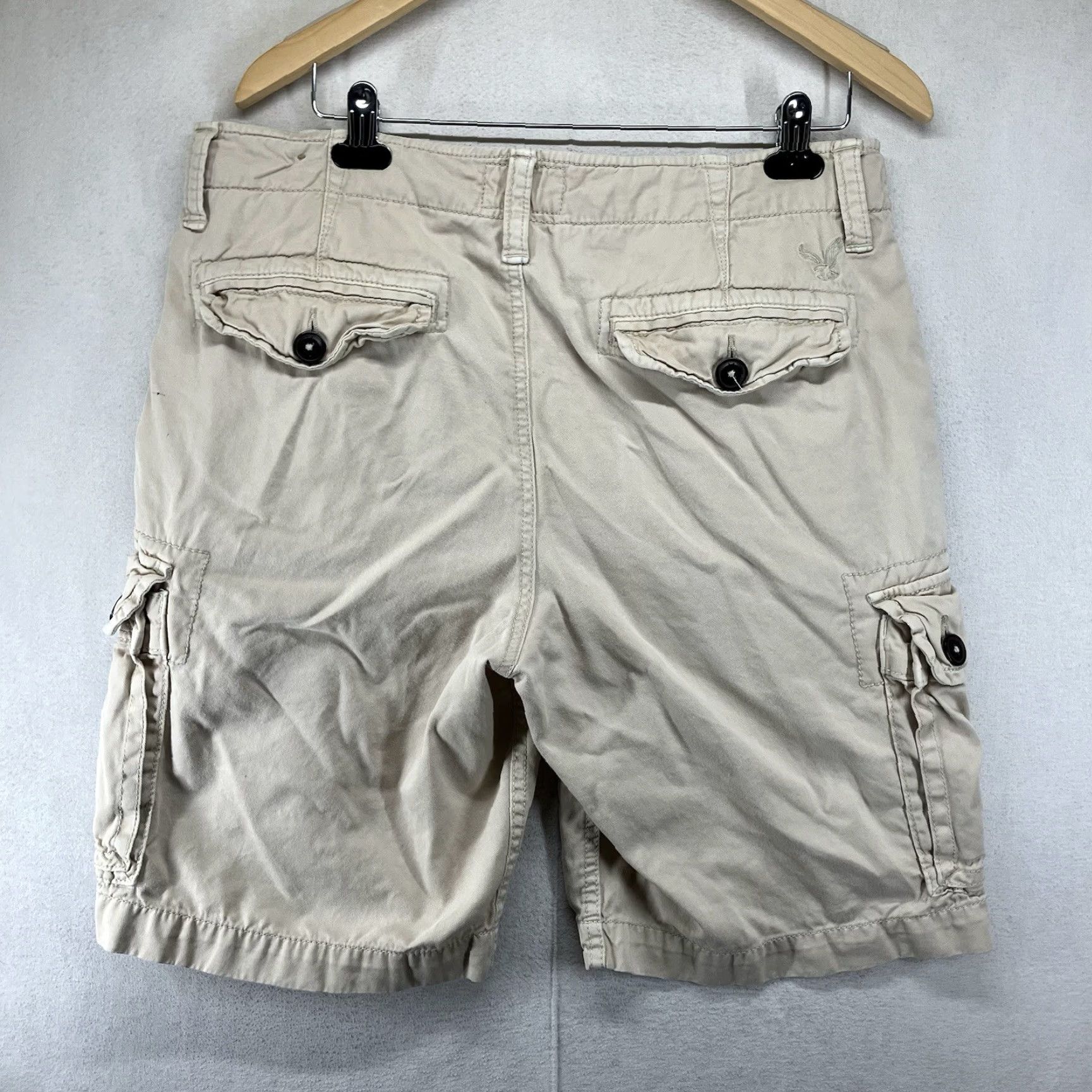 American Eagle Outfitters VINTAGE American Eagle Cargo Shorts Classic 33 Beige Baggy Pockets 36x10 Outdoor Mens Size US 33 - 2 Thumbnail