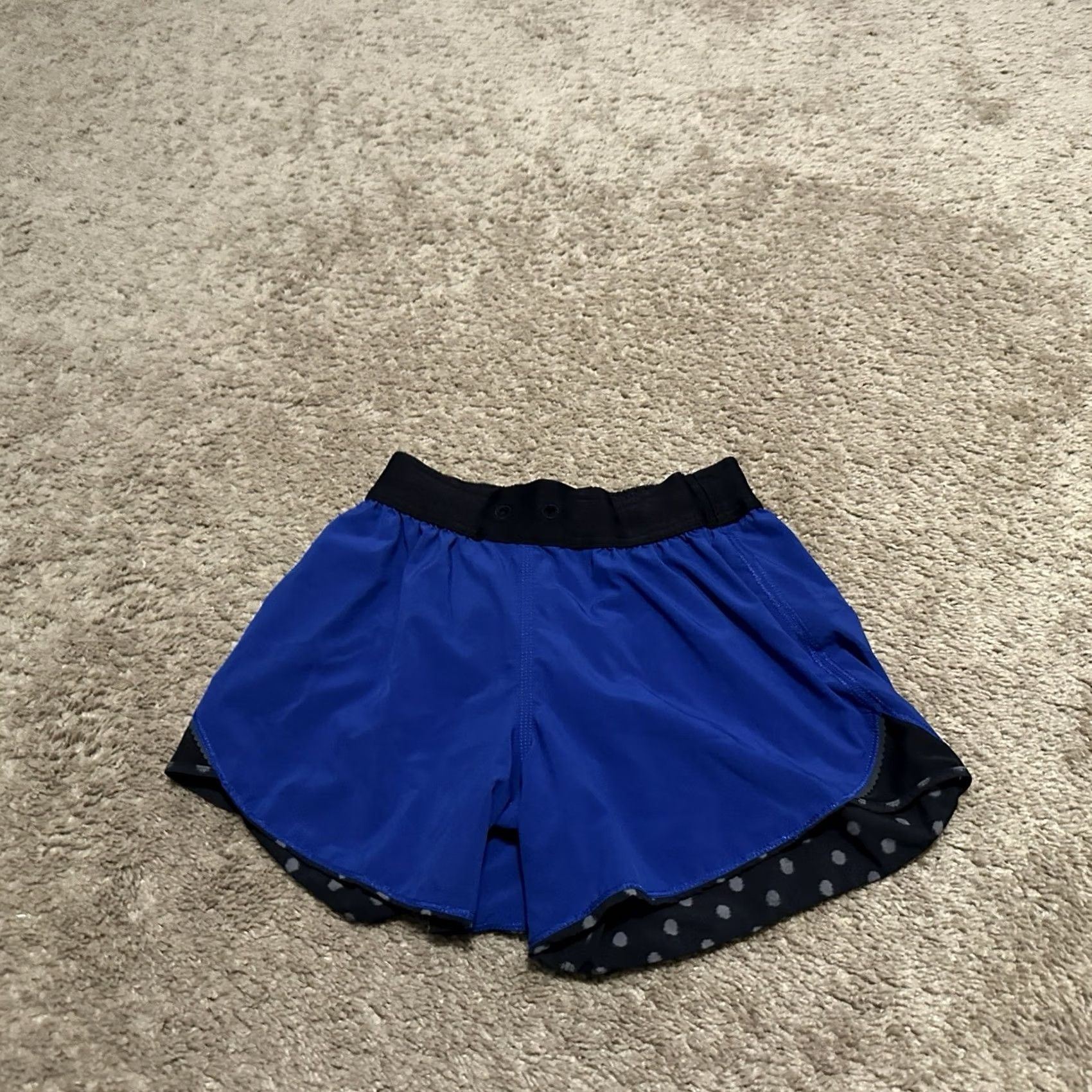 Lululemon Lululemon Shorts Womens 4 Go The Distance Reversible Performance Yoga Activewear Shorts Athletic Multicolor Inseam 4in Womens 4 Regular Size 27" / US 4 / IT 40 - 4 Thumbnail