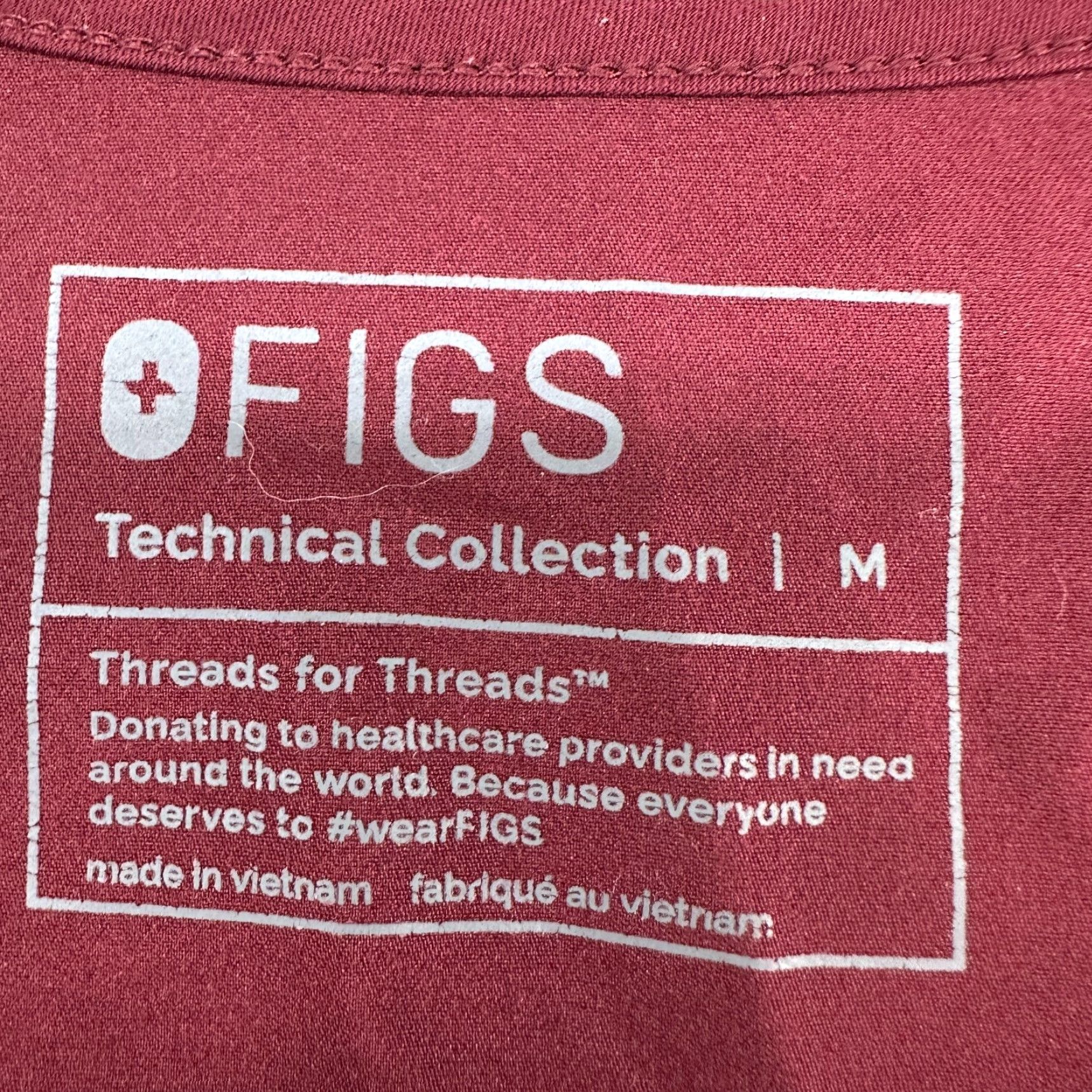 Vintage Figs Shirt Womens M Red Scrub Top V Neck Short Sleeve Pocket Solid Polyester Size M / US 6-8 / IT 42-44 - 3 Thumbnail