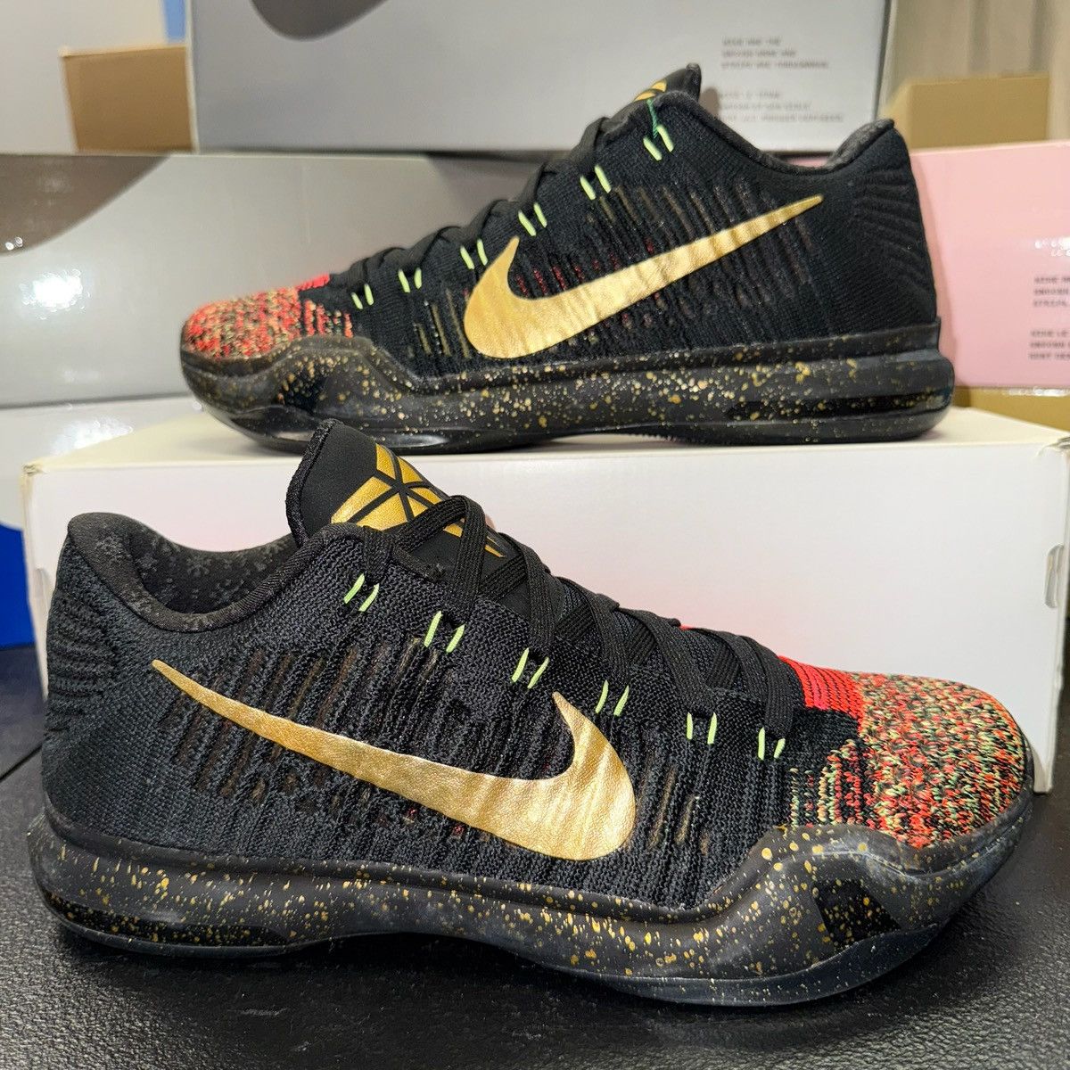 Nike Size 8 - Nike Kobe 10 Elite Christmas 802560-076 Size US 8 / EU 41 - 1 Thumbnail
