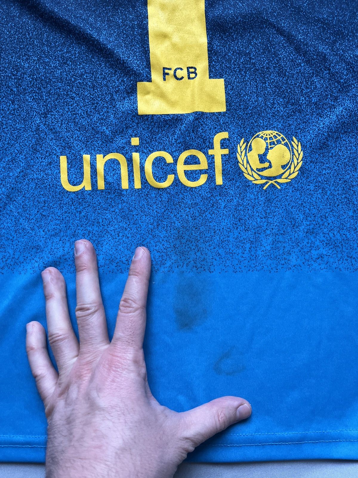 Other F.C. Barcelona V.Valdes Qatar Foundation Long Sleeve Jersey Size US L / EU 52-54 / 3 - 14 Thumbnail