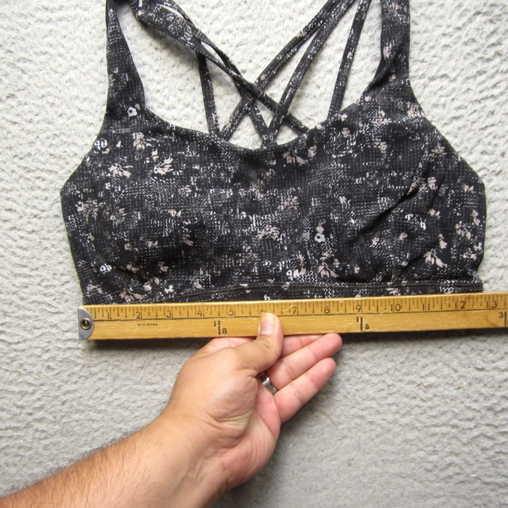 Lululemon Lululemon Energy Bra Womens 8 Gray Sport Performance Running Racerback Medium Support Wireless Full Cup Geometric Pattern Crew N/A Size ONE SIZE - 6 Thumbnail