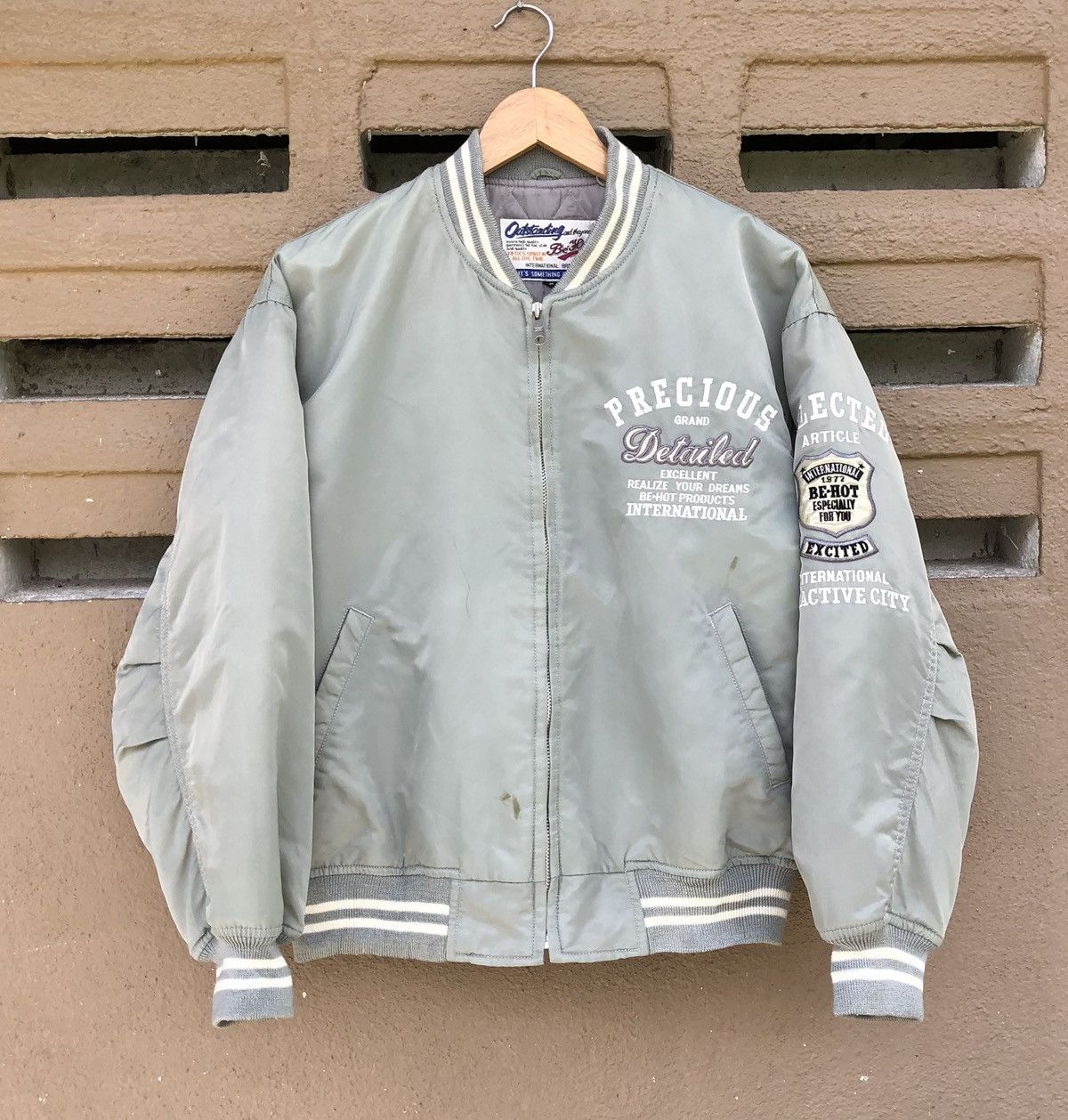Vintage Vintage Precious Be-Hot Embroidery Bomber Jacket Size US M / EU 48-50 / 2 - 11 Thumbnail