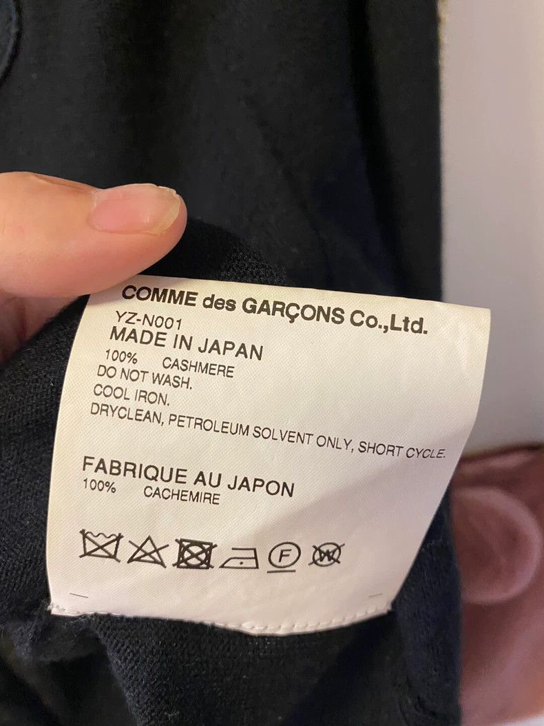 Comme des Garcons Comme Des Garcons Black cashmere sweater with black heart Size US M / EU 48-50 / 2 - 5 Thumbnail