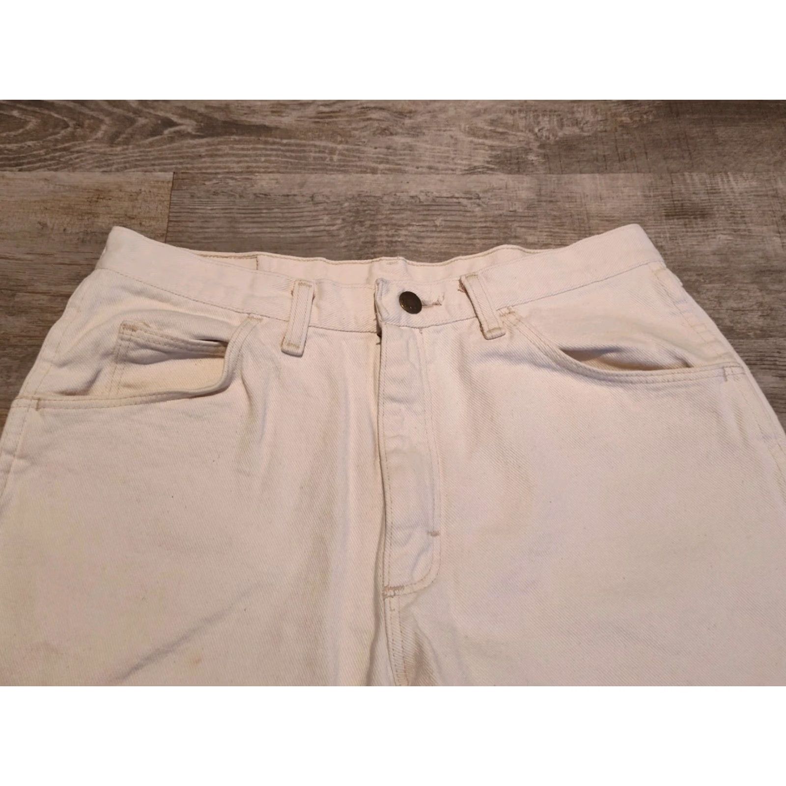 Wrangler VINTAGE Wrangler Bermuda Denim Shorts Mens Size 32 X 8 Ivory Cream White USA Made 90s Casual Retro Size US 32 / EU 48 - 4 Thumbnail