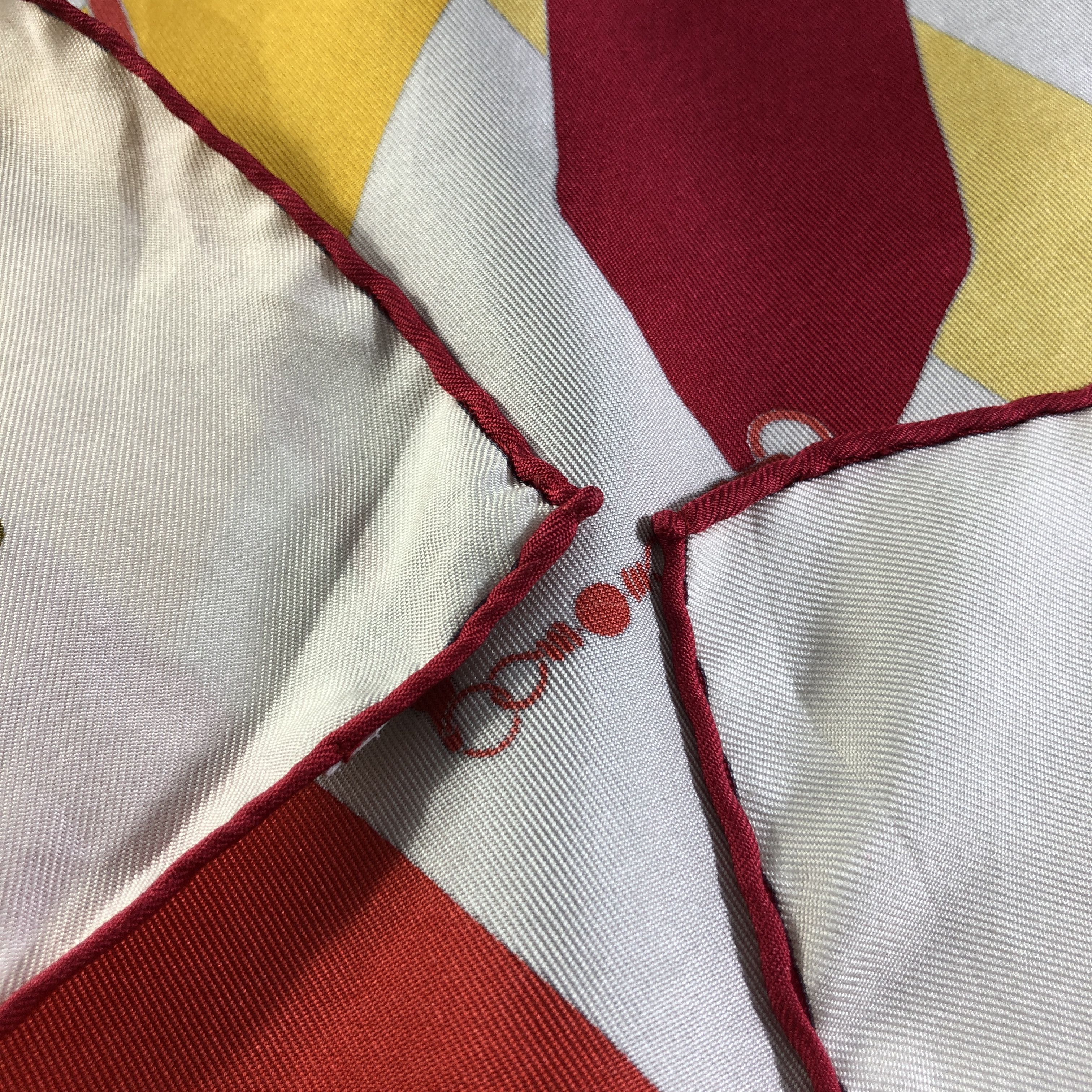 Hermes Vintage Hermes En Duo Silk Scarf M1135 Size ONE SIZE - 7 Thumbnail