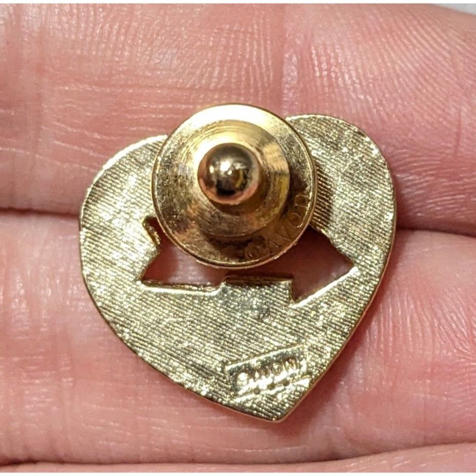 Other Vintage Avon Gold Tone Heart With Arrow Cutout Lapel Pin Size ONE SIZE - 4 Thumbnail