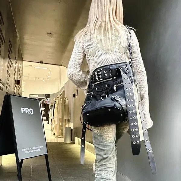 Other Punk Rivet Bucket Bag – Moto Street, Large Capacity Size ONE SIZE - 3 Thumbnail