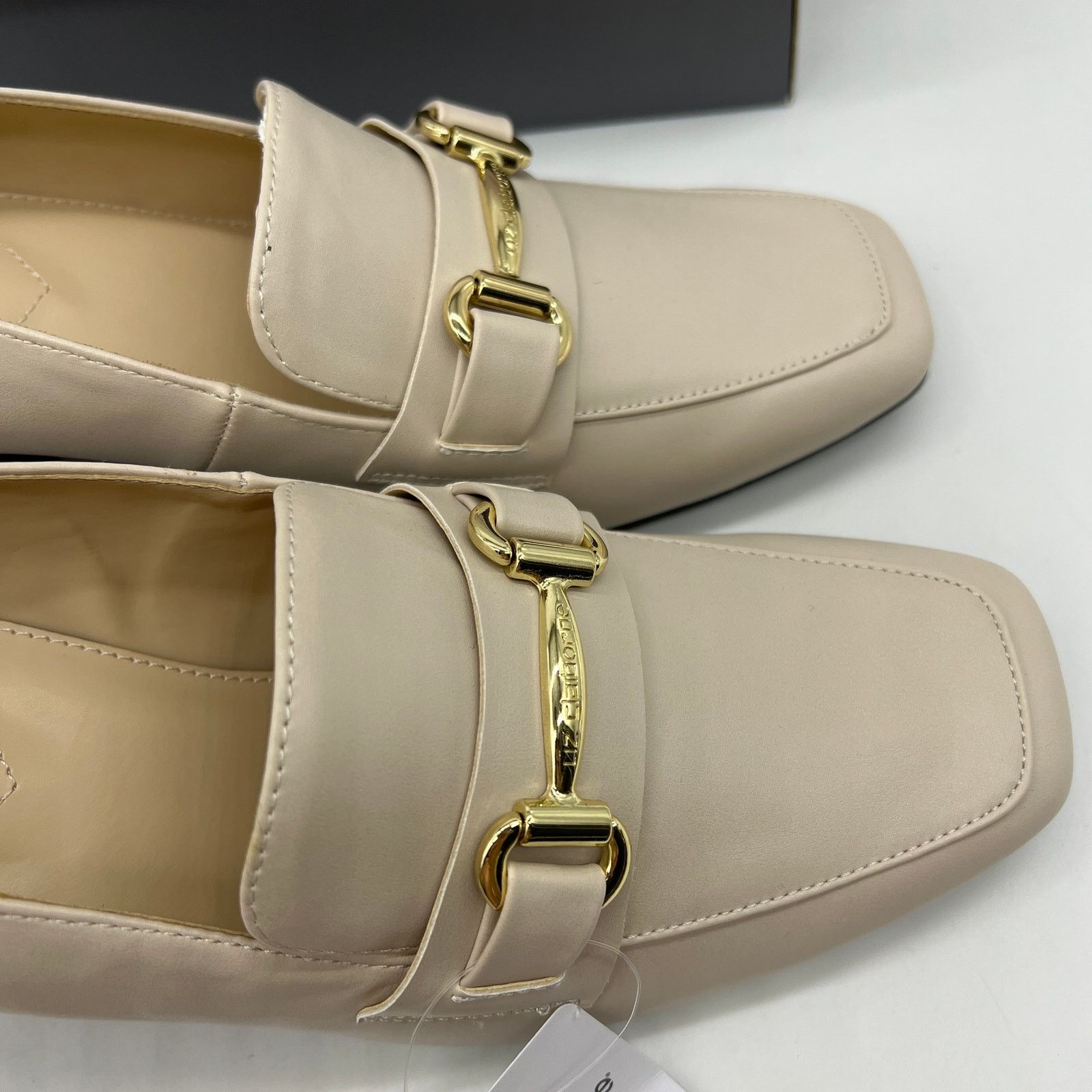 Other Liz Claiborne Morris Faux Leather Cream Heels Size 8.5M Size US 8.5 / IT 38.5 - 5 Thumbnail