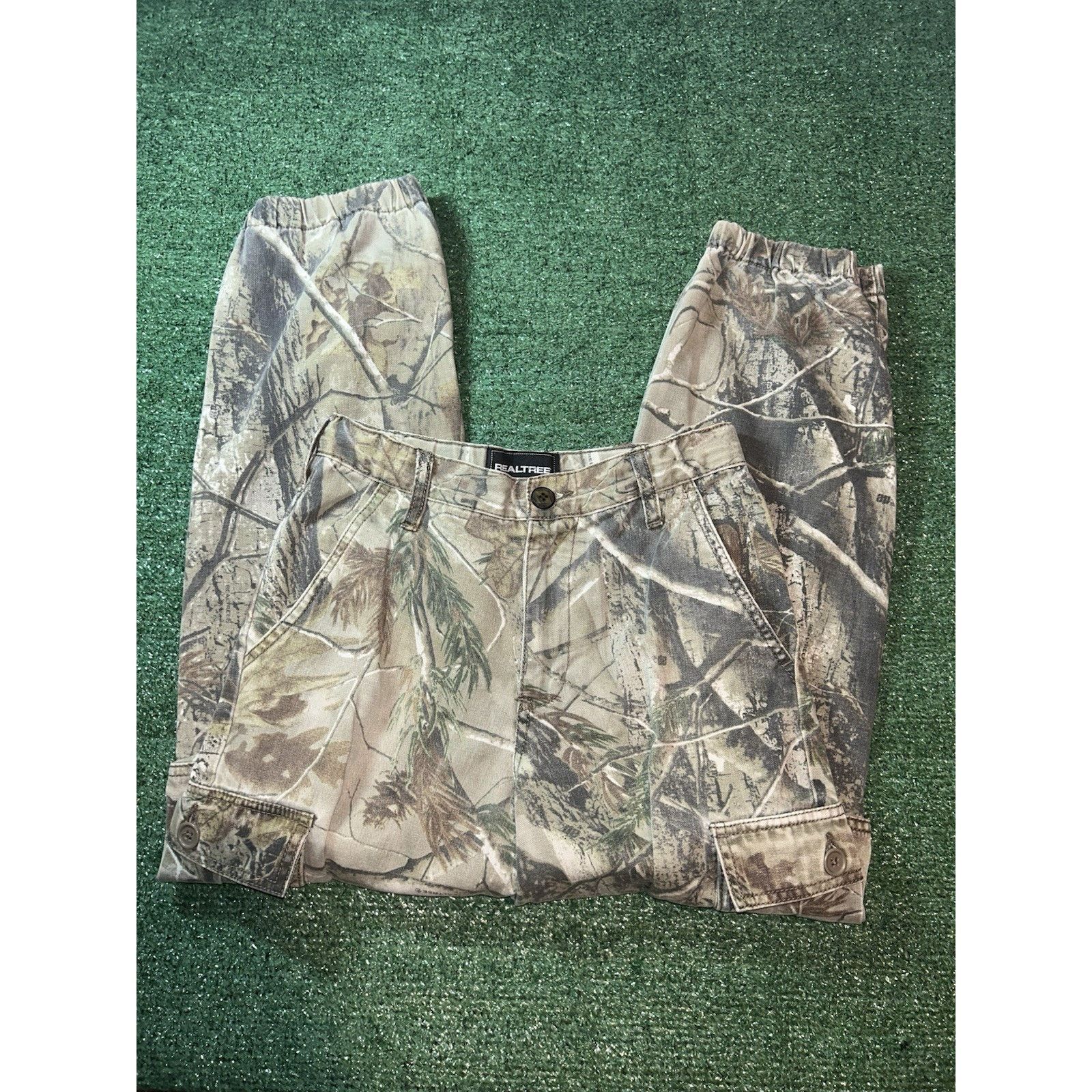 Realtree Realtree Camo Cargo Pants Youth Large 10/12 Size 34" / US 12 / IT 48 - 3 Thumbnail