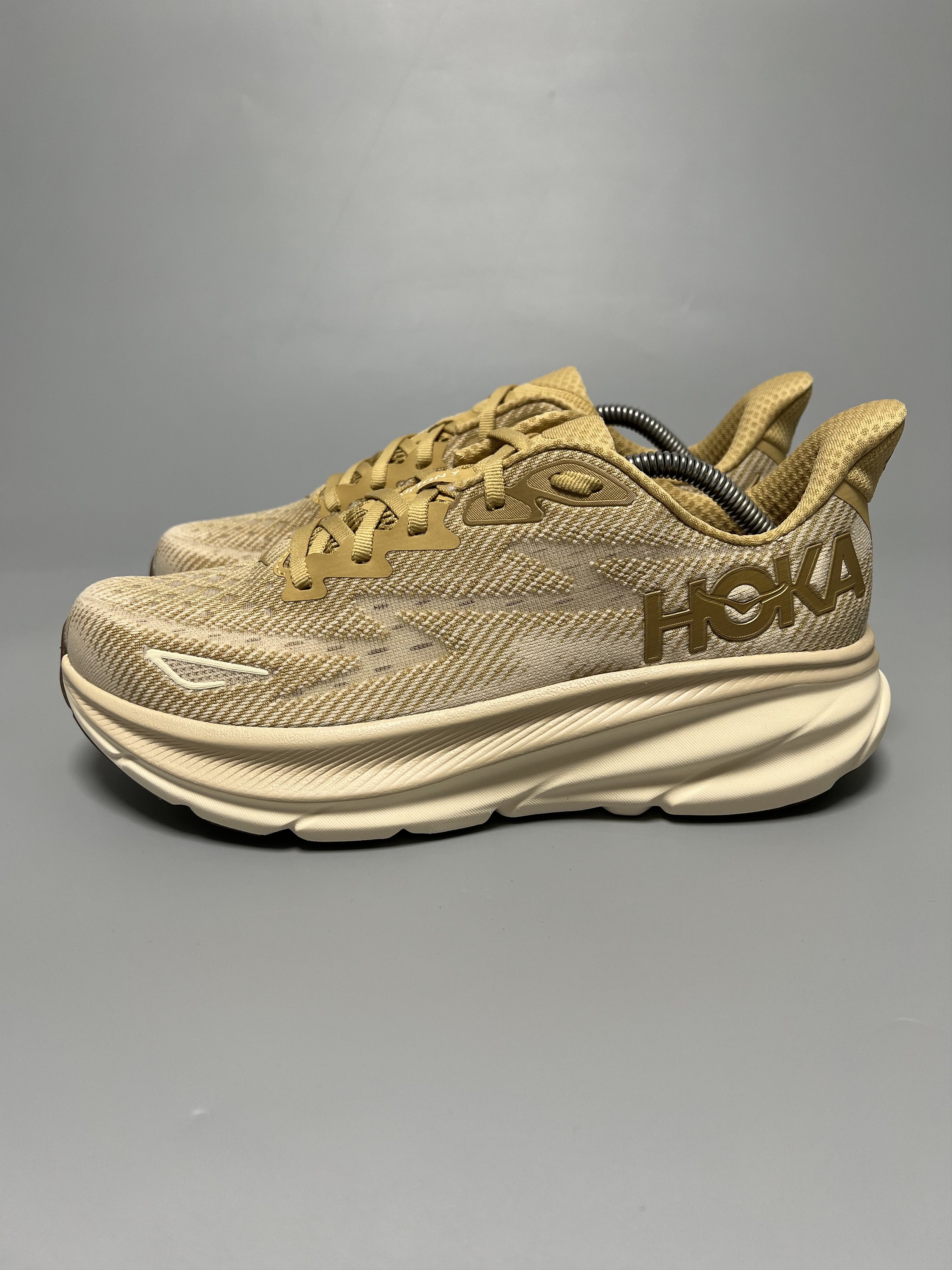 Hoka 9D Hoka One One Clifton 9 Running Shoes Walking Gym Size US 9 / EU 42 - 2 Thumbnail