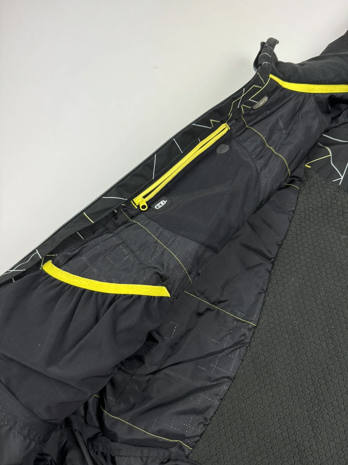 Salomon 2000ʼs Salomon Geometric Insulated Ski Jacket Size US M / EU 48-50 / 2 - 14 Thumbnail