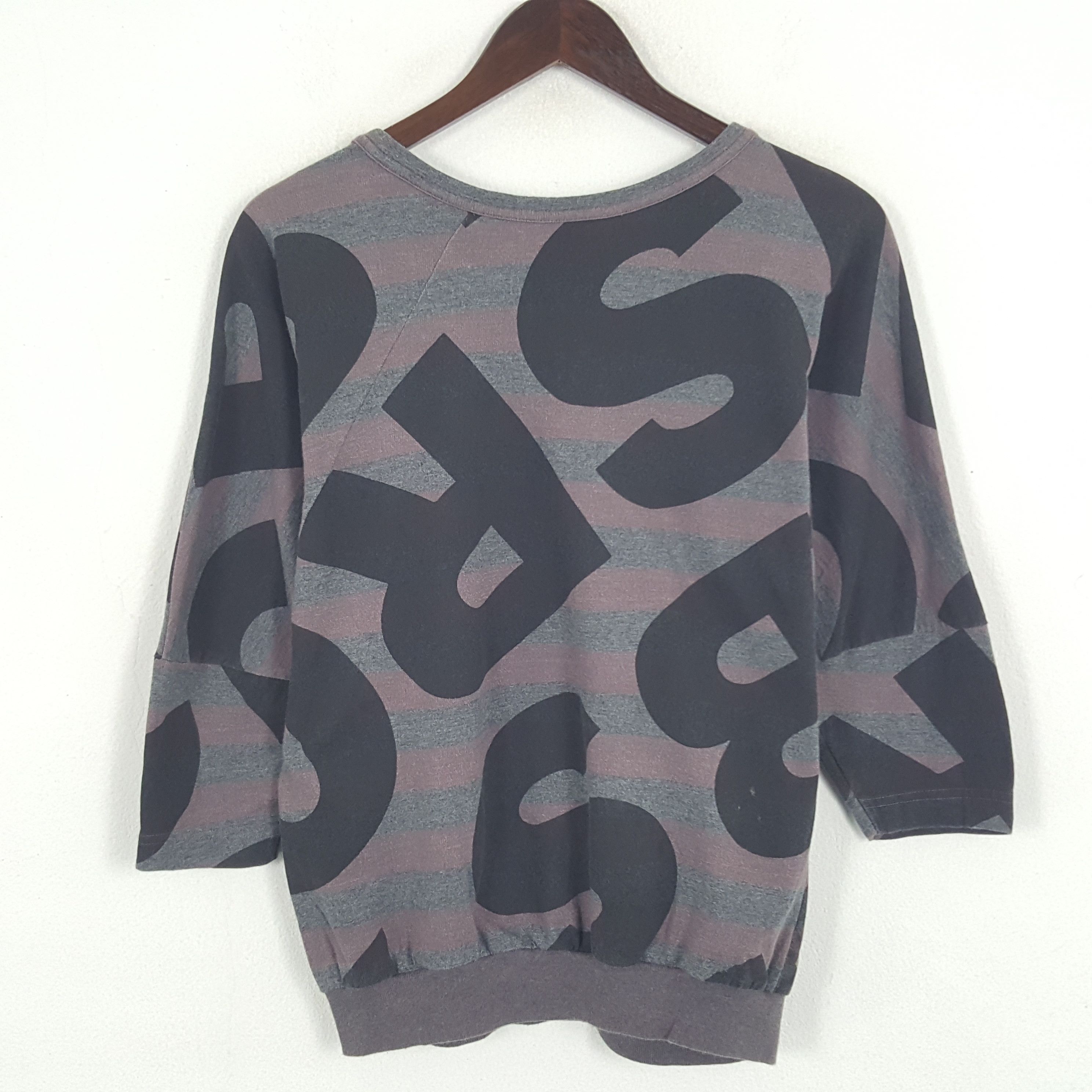 Marc by Marc Jacobs × Vintage Vintage Marc by Marx Jacobs Monogram Sweatshirt Size XS / US 0-2 / IT 36-38 - 2 Thumbnail
