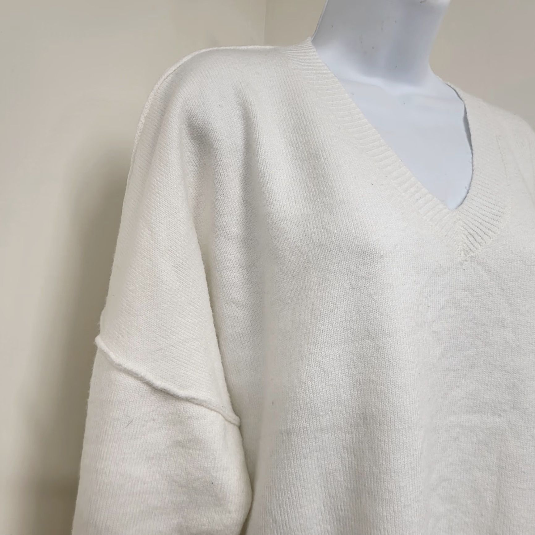 CO Abela Story + Co Women's L Ivory V-Neck Long Sleeve Pullover Knit Sweater Casual Knitwear Size L / US 10 / IT 46 - 7 Thumbnail