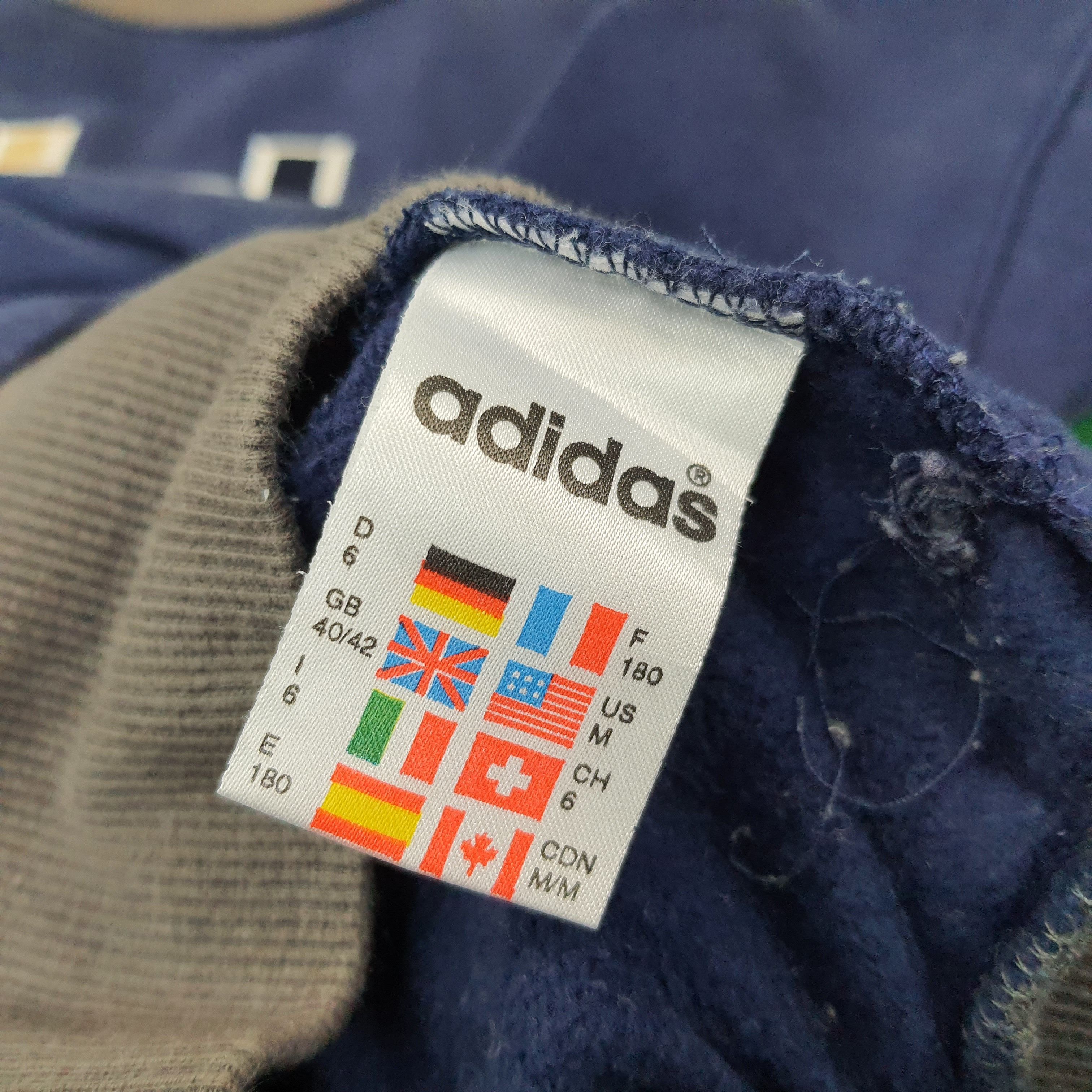 Adidas Vintage Adidas Three Stripes Retro Logo Sweatshirt C256N20 Size US M / EU 48-50 / 2 - 8 Thumbnail