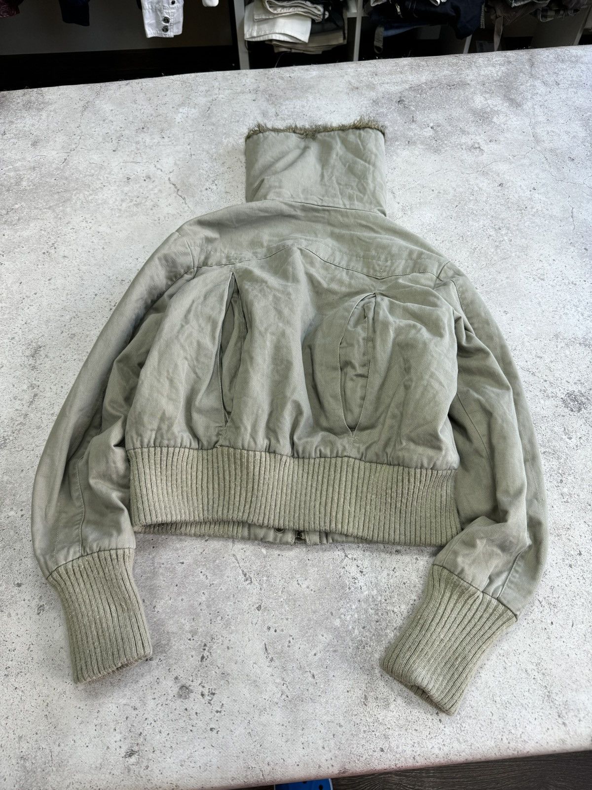 Japanese Brand Vintage Cropped Fur Collar Undercover Style Bomber Jacket Size US S / EU 44-46 / 1 - 6 Thumbnail