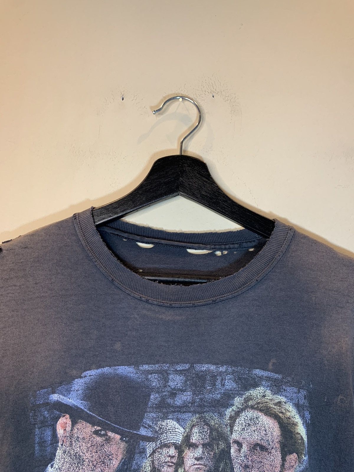 Band Tees *RARE* Vintage 90’s Mudvayne Thrashed Faded Band Art T-Shirt Size US XXL / EU 58 / 5 - 6 Thumbnail
