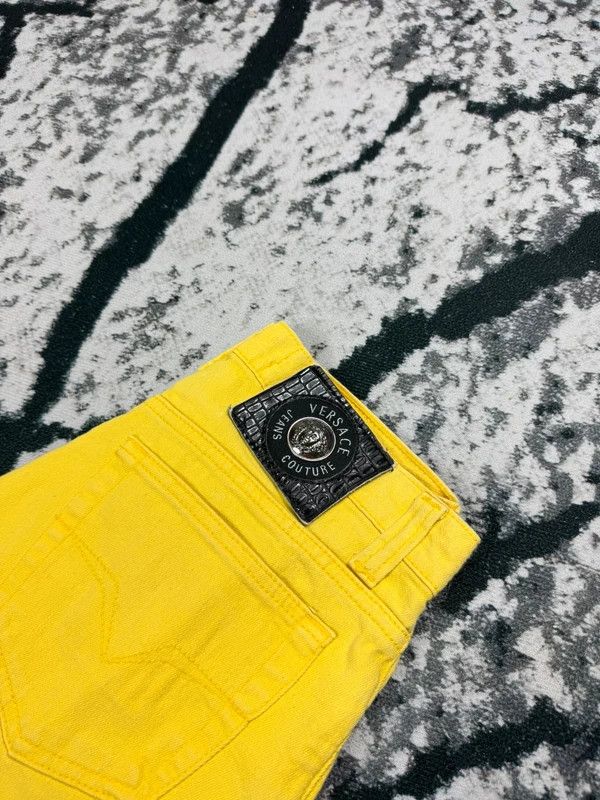 Versace Vintage Versace jeans pants yellow medusa logo S Size 26" / US 2 / IT 38 - 4 Thumbnail