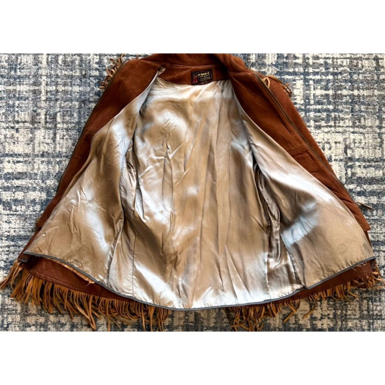 Vintage VINTAGE 1940s K-Bar-Z Brown Suede Cowhide Leather Fringe Jacket Women’s Sz M Shirt Womens Brown Cowhide Fringe Jacket 1940s K-Bar-Z Size M / US 6-8 / IT 42-44 - 7 Thumbnail