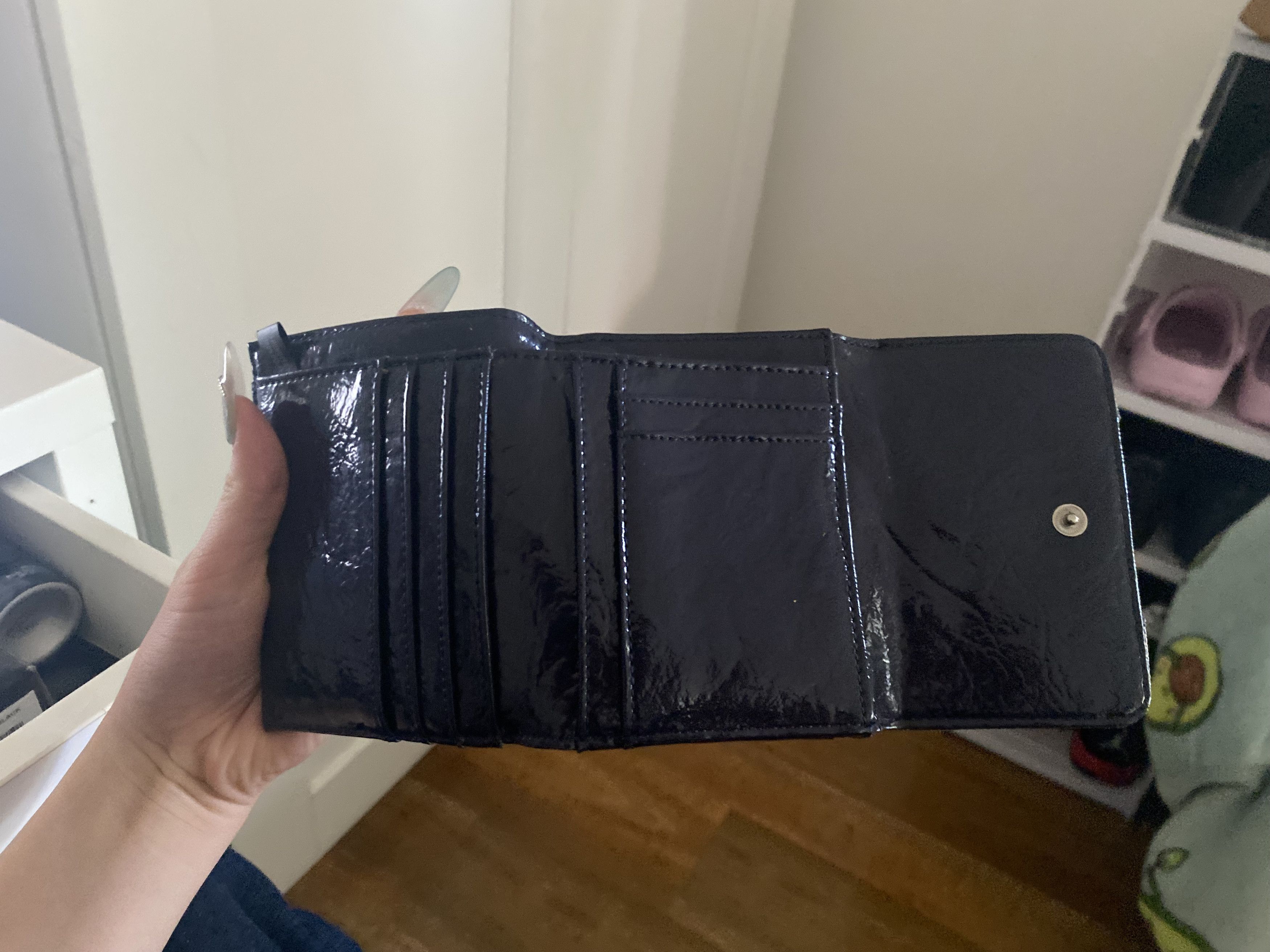 Guess Vintage Guess purse/wallet Size ONE SIZE - 2 Thumbnail