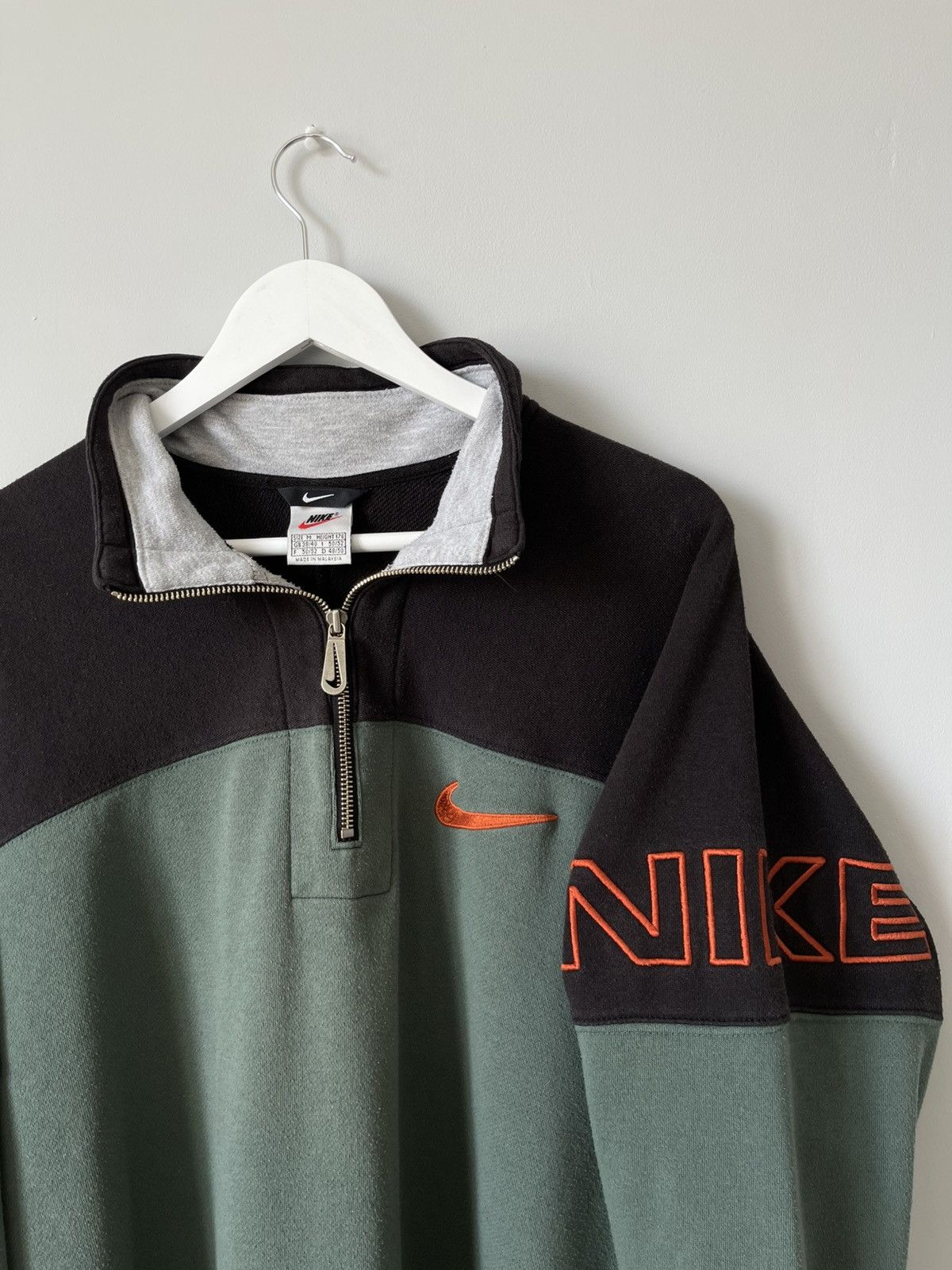 Nike 90's Vintage Nike 1/4 Zip Sweatshirt Y2k Rare Spell Out Logo Size US M / EU 48-50 / 2 - 2 Thumbnail