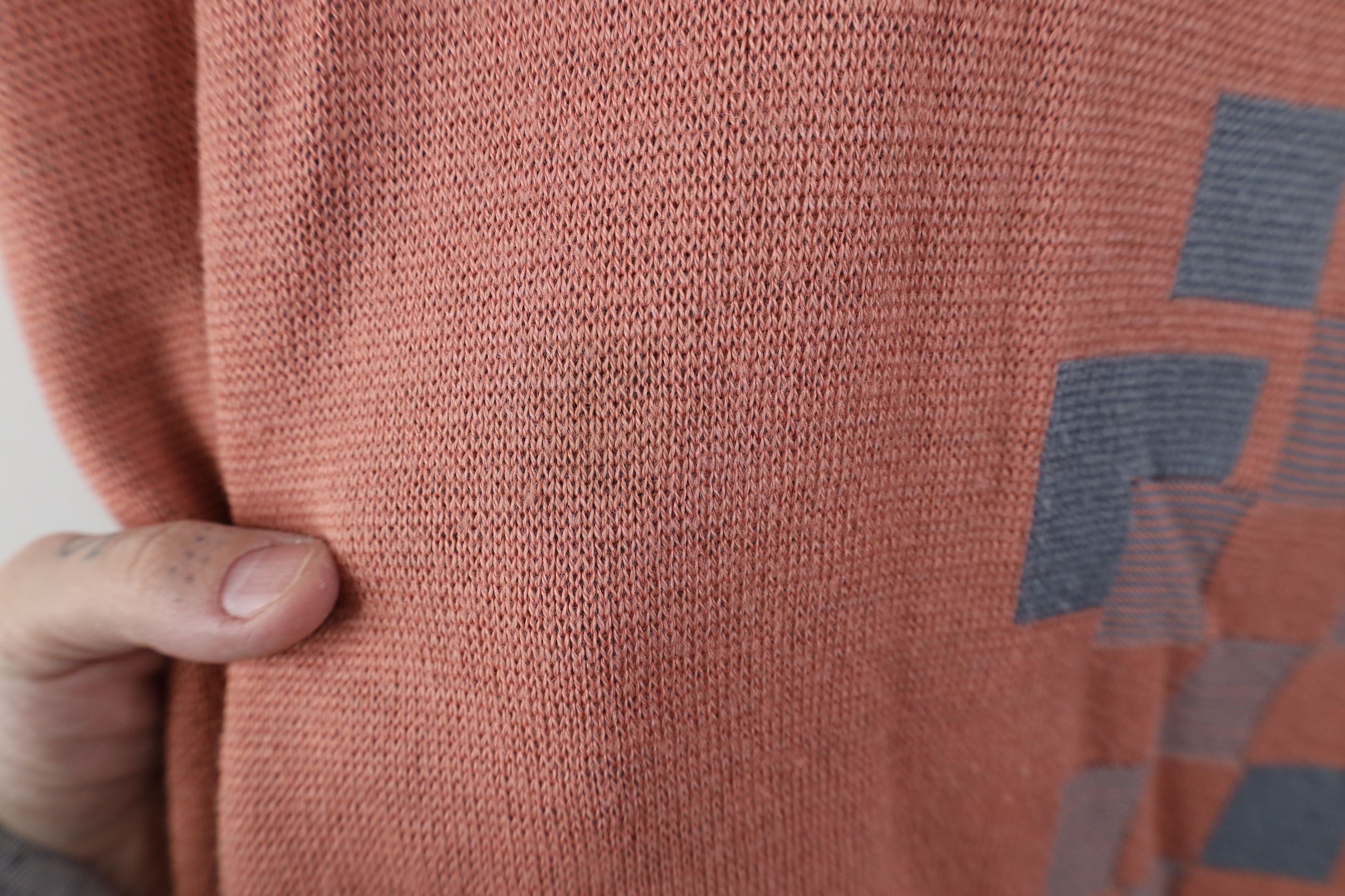 Vintage Vintage 90s Streetwear Wool Blend Knit V-Neck Sweater Pink Size US L / EU 52-54 / 3 - 4 Thumbnail