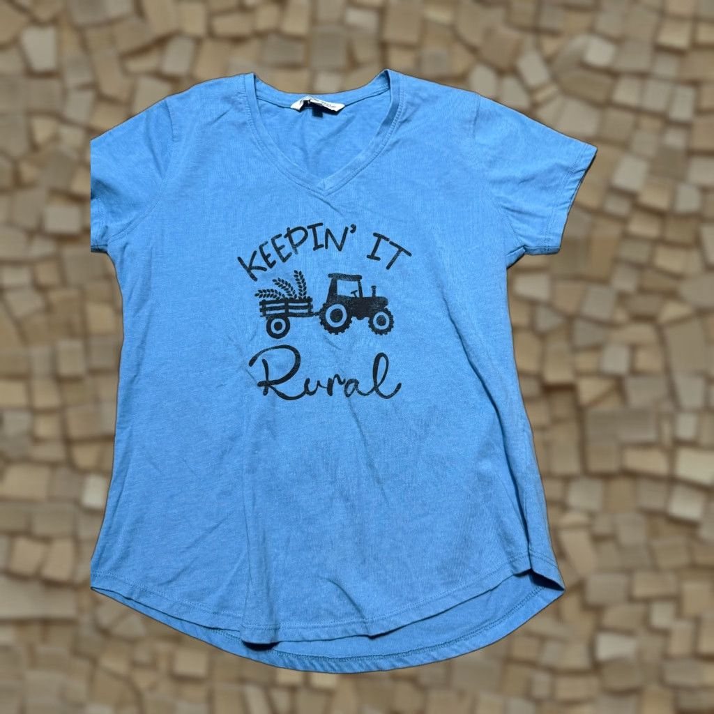 Vintage Heritage Charm Shirts Women's Size Medium Blue V-Neck "Keepin' It Rural" Tractor Womens Size M / US 6-8 / IT 42-44 - 1 Thumbnail