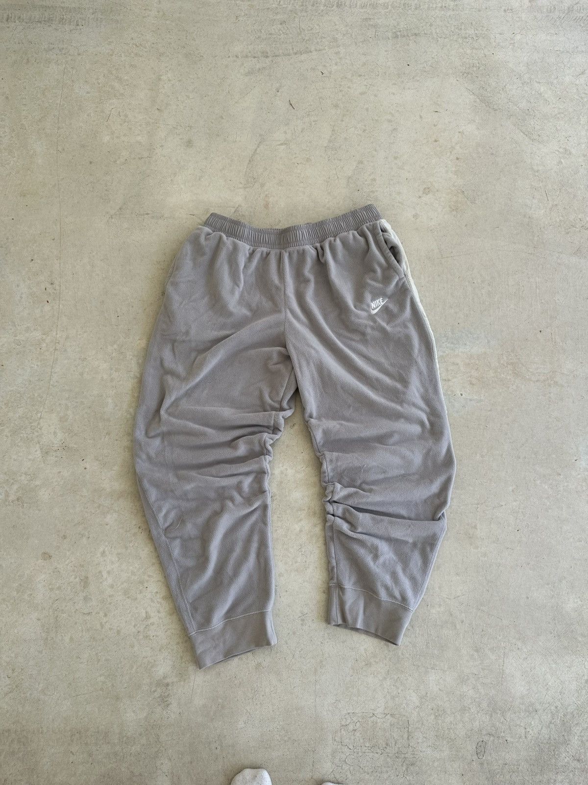 Nike Vintage Nike Sweatpants Size US 36 / EU 52 - 1 Thumbnail