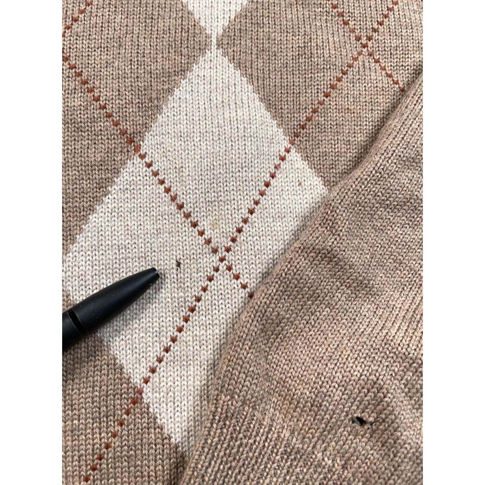 Brooks Brothers VINTAGE Brooks Brothers Sweater Adult Large Beige Wool Argyle Diamond 1/4-Zip Pullover Mens Size US L / EU 52-54 / 3 - 6 Thumbnail