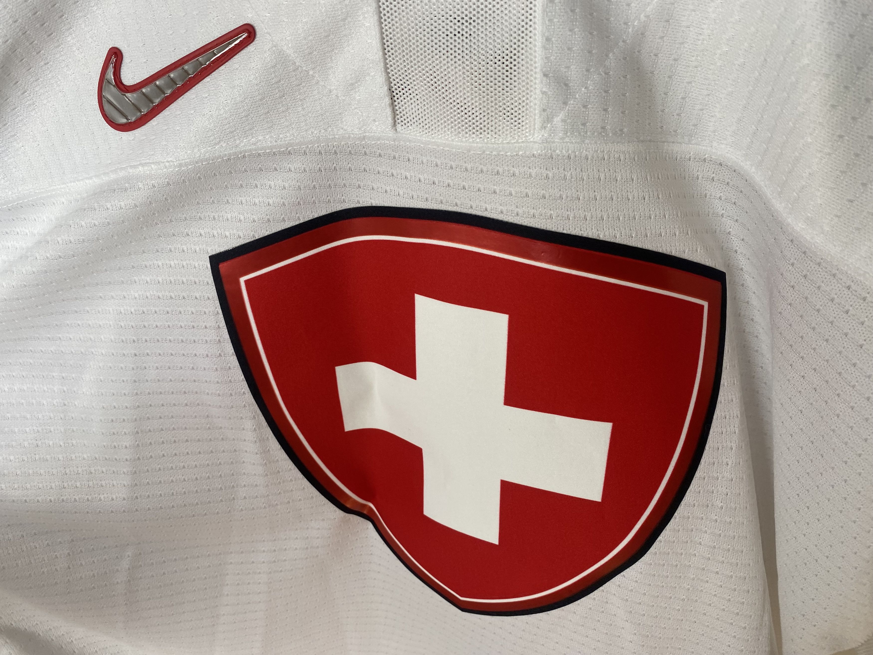 Nike #28 SWITZERLAND TEAM 2022 MATCH WORN ICE HOCKEY JERSEY SHIRT Size US L / EU 52-54 / 3 - 5 Thumbnail