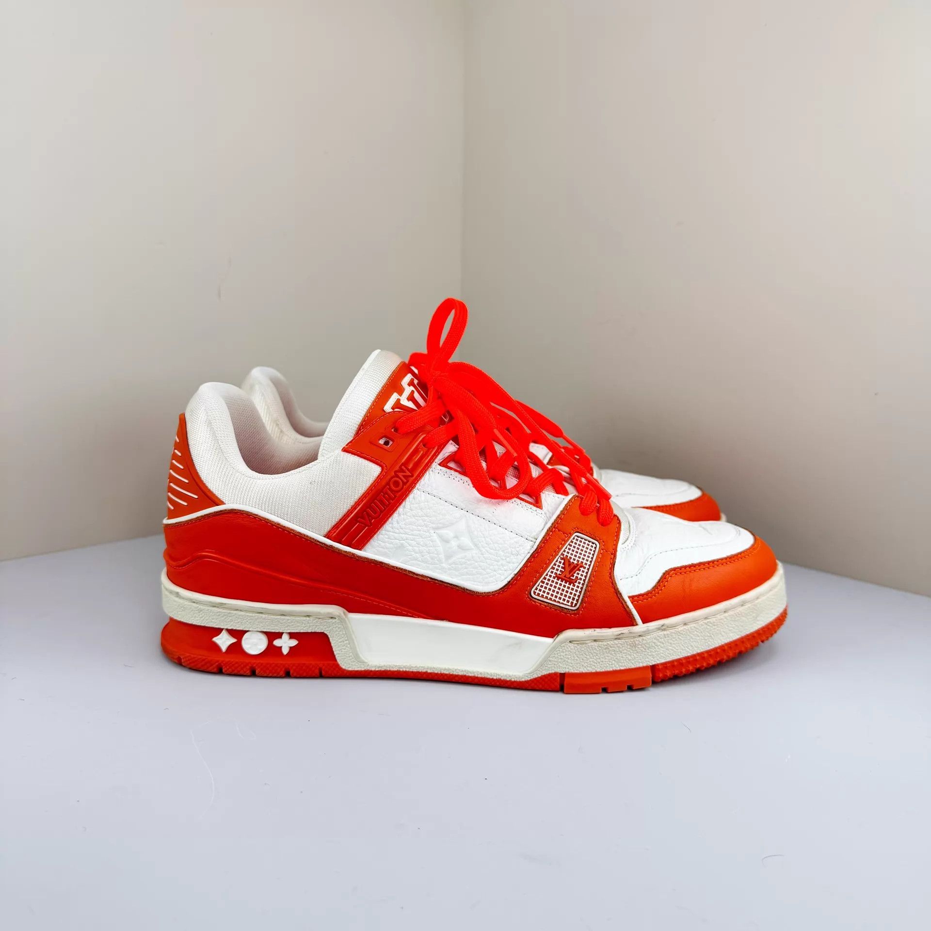 Louis Vuitton Louis Vuitton White Orange Trainer 7 98 New Size US 7 / IT 37 - 4 Thumbnail