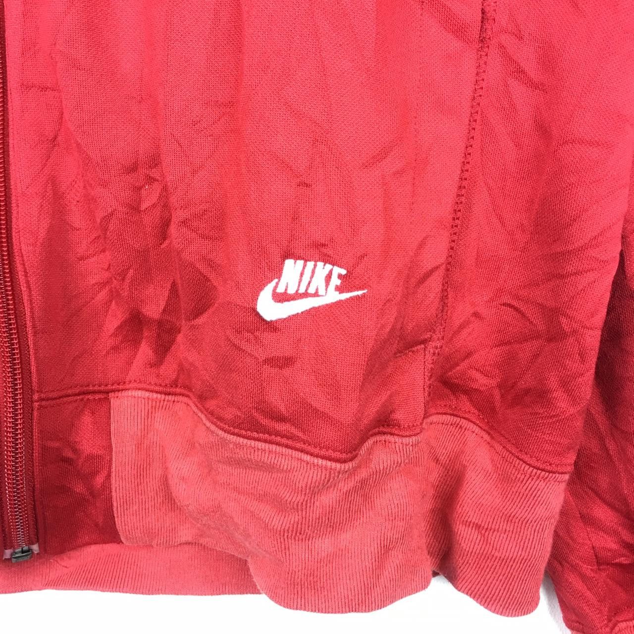 Nike Vintage NIKE Swoosh Logo Sportwear Red Large Hooded Size US L / EU 52-54 / 3 - 2 Thumbnail