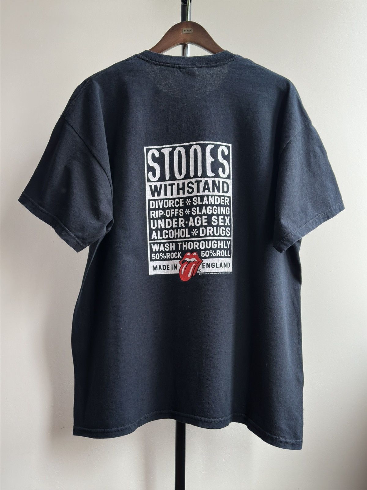 Band Tees × The Rolling Stones × Vintage Vintage The Rolling Stones Established 2004 Band Promo Tee Size US XL / EU 56 / 4 - 2 Thumbnail