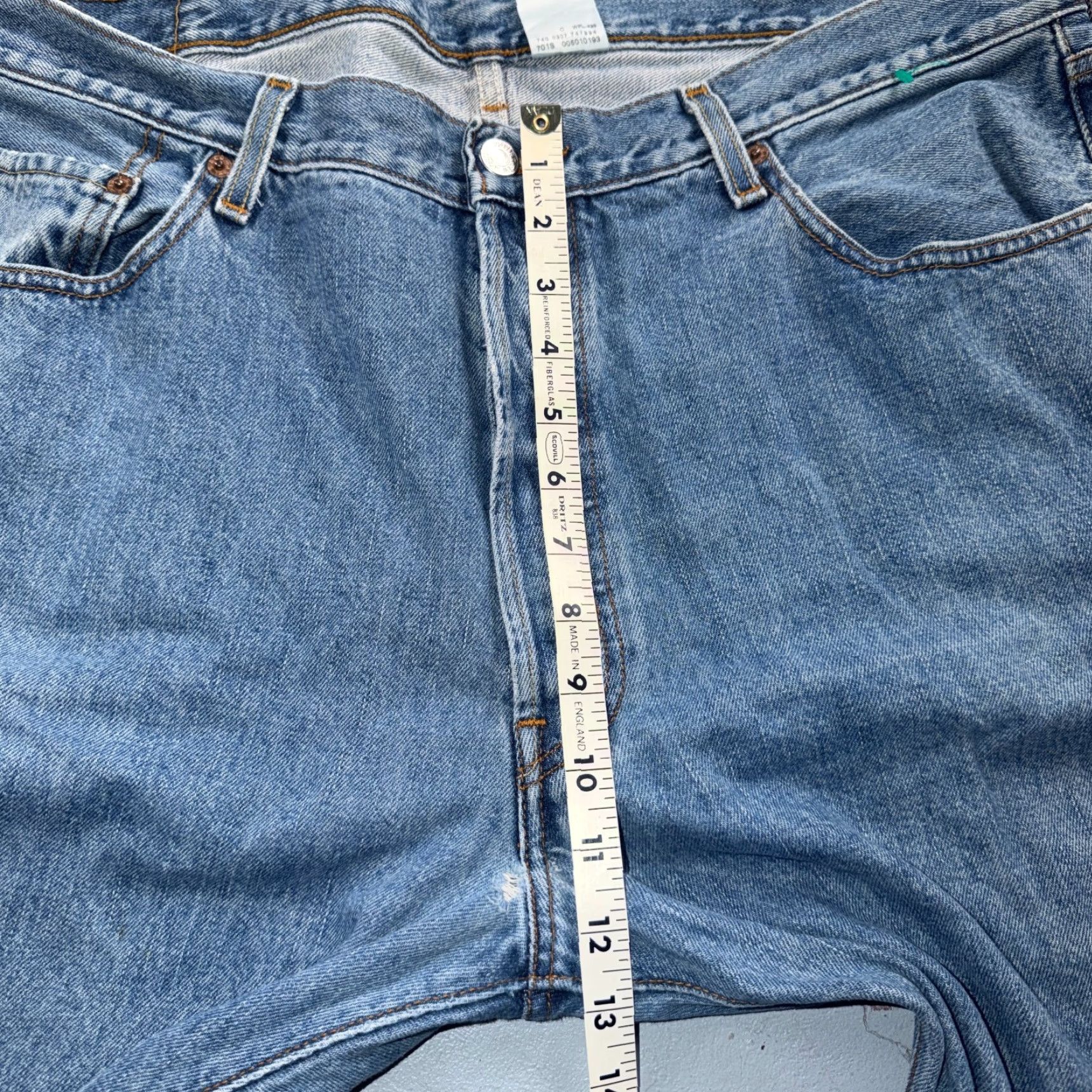 Levi's VINTAGE Levi's 501 Jeans Mens Denim Blue Light Wash 40x32 Straight 5-Pocket 90s Size US 40 / EU 56 - 6 Thumbnail