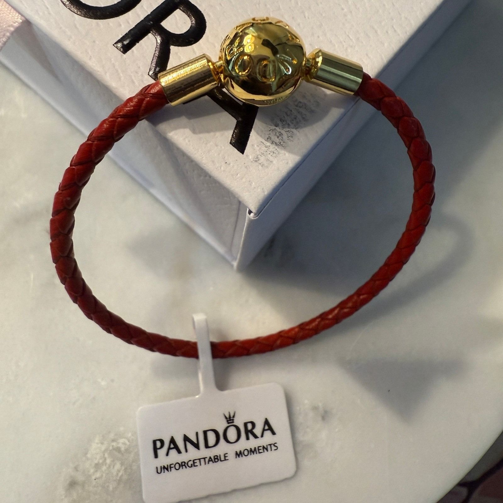pandora Authentic Pandora, SZ 19CM, Red Braided Leather, Gold Plated Size ONE SIZE - 3 Thumbnail